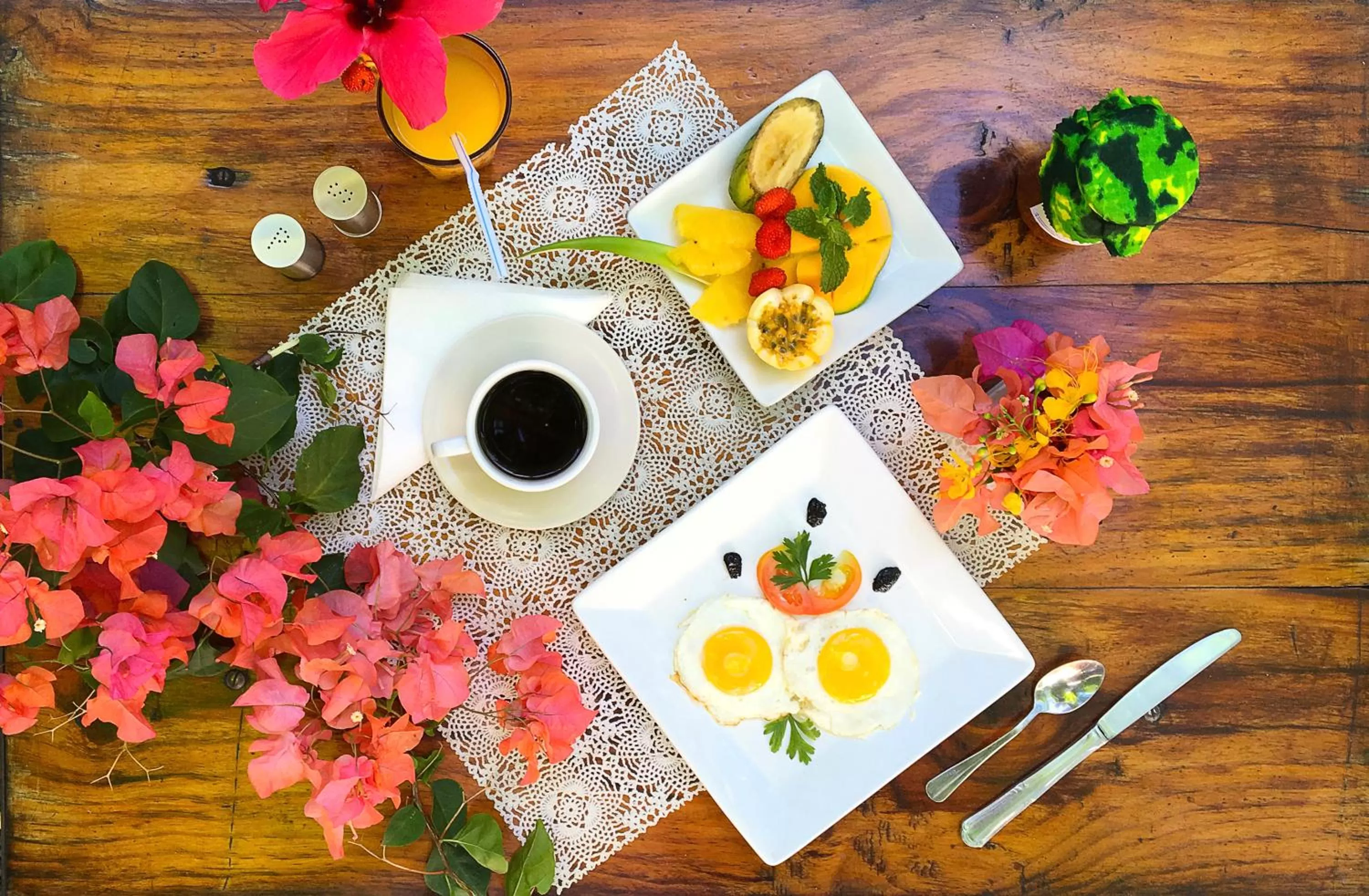 Breakfast in Hotel Jardin de la Paix