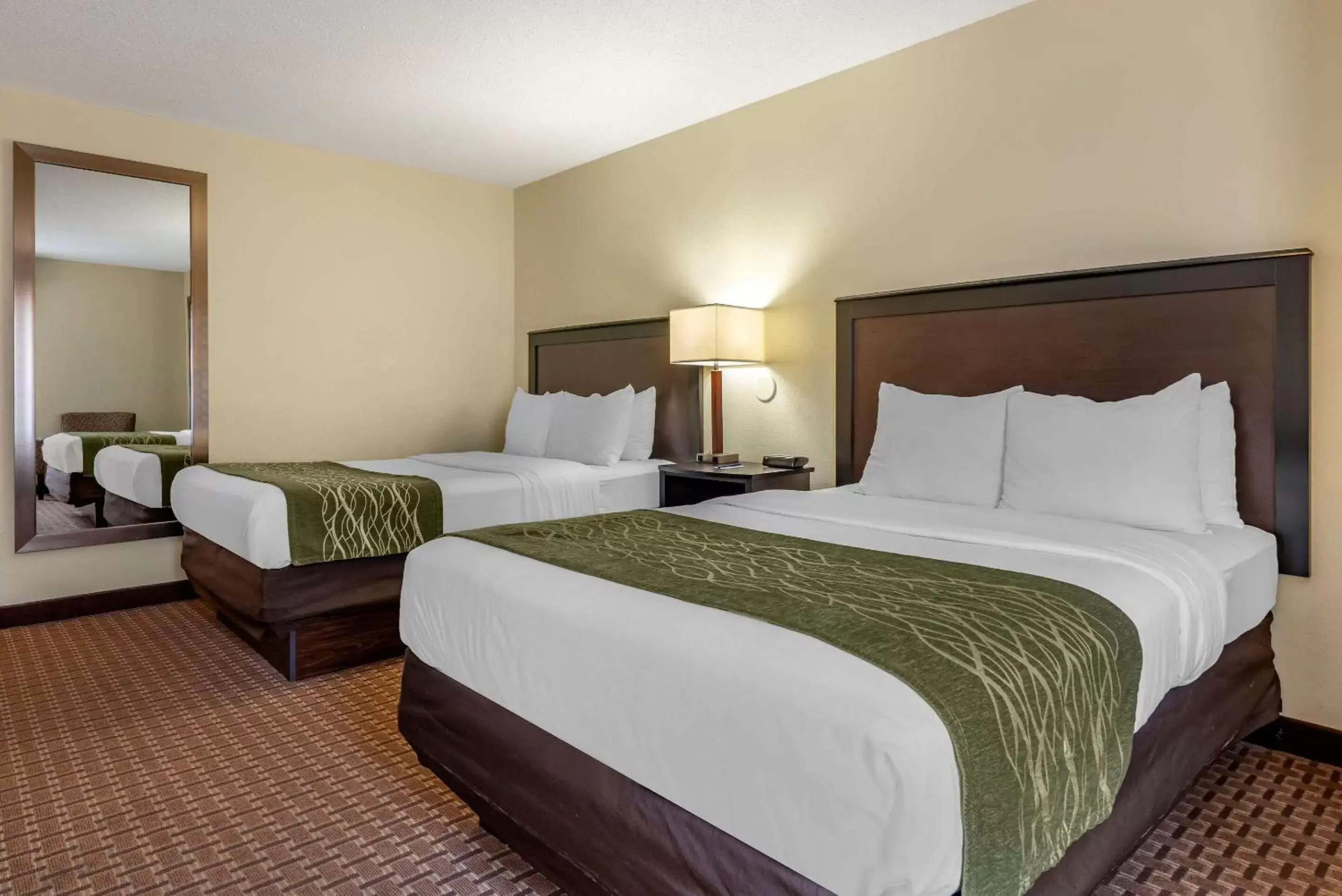 Double Room with Two Double Beds - Non-Smoking in Comfort Inn & Suites Warsaw near US-30 Double Room with Two Double Beds - Non-Smoking in Comfort Inn & Suites Warsaw near US-30
