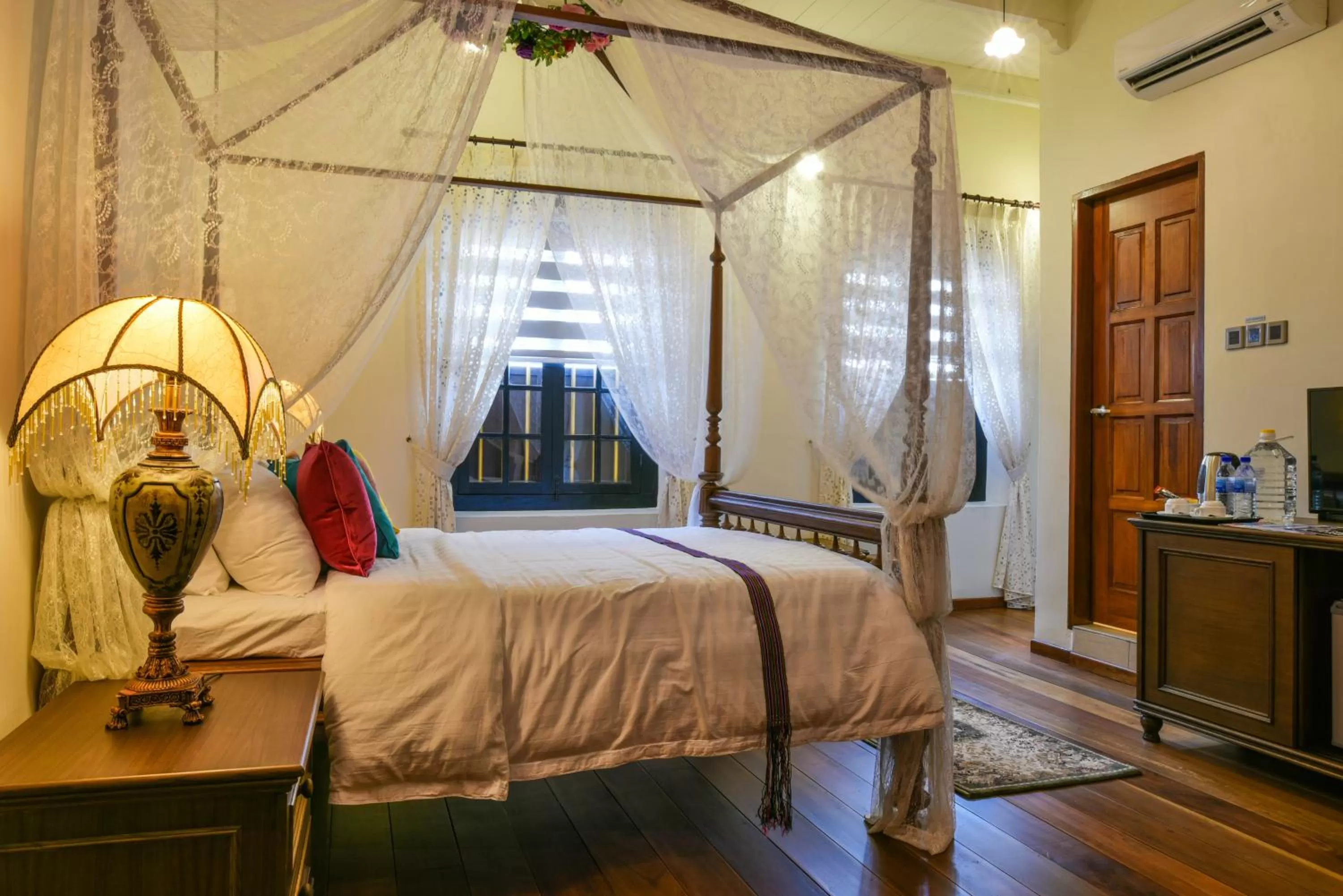 Bed in 5 Heeren Museum Residence