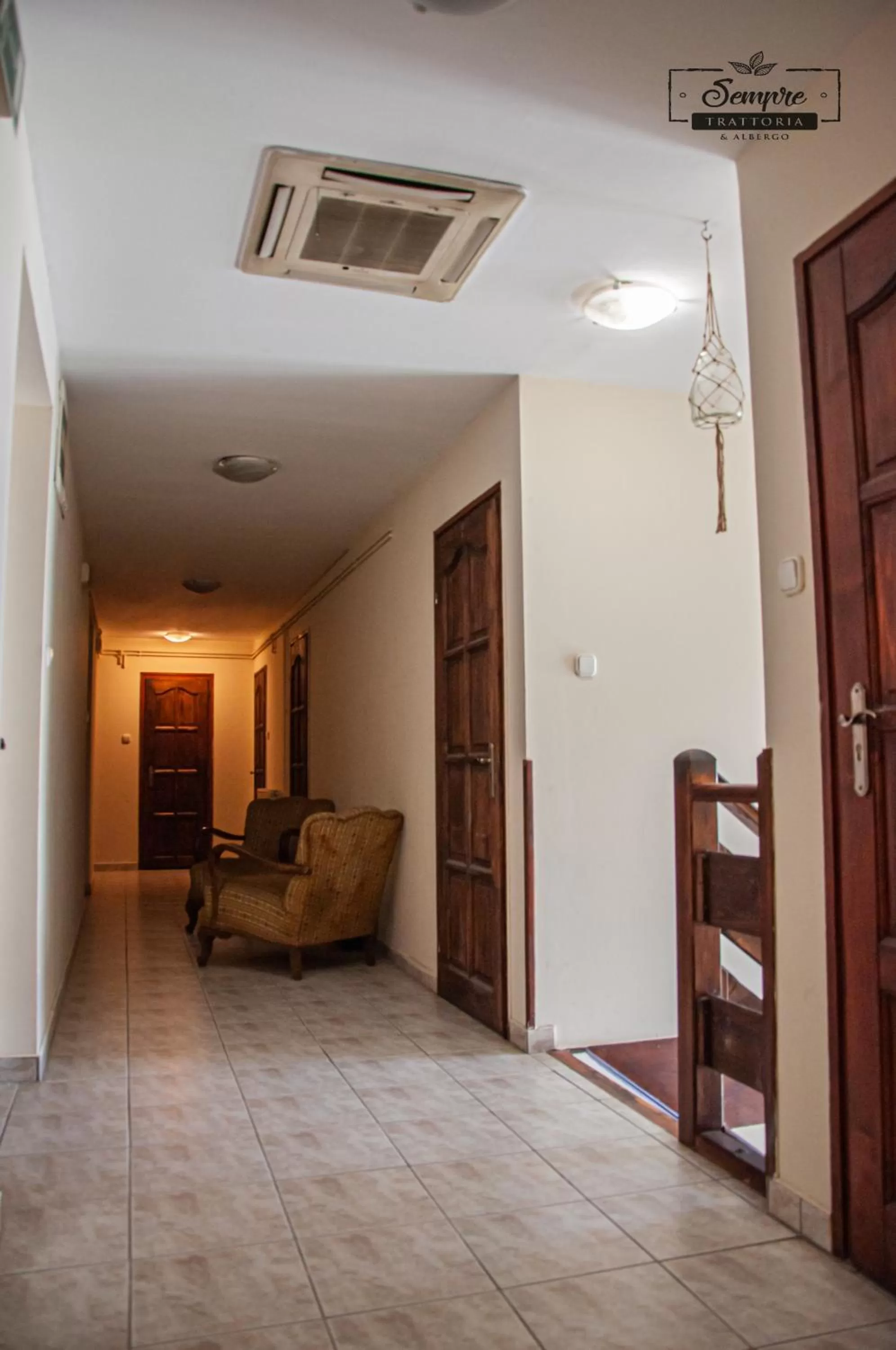 Seating Area in Sempre Étterem És Panzió