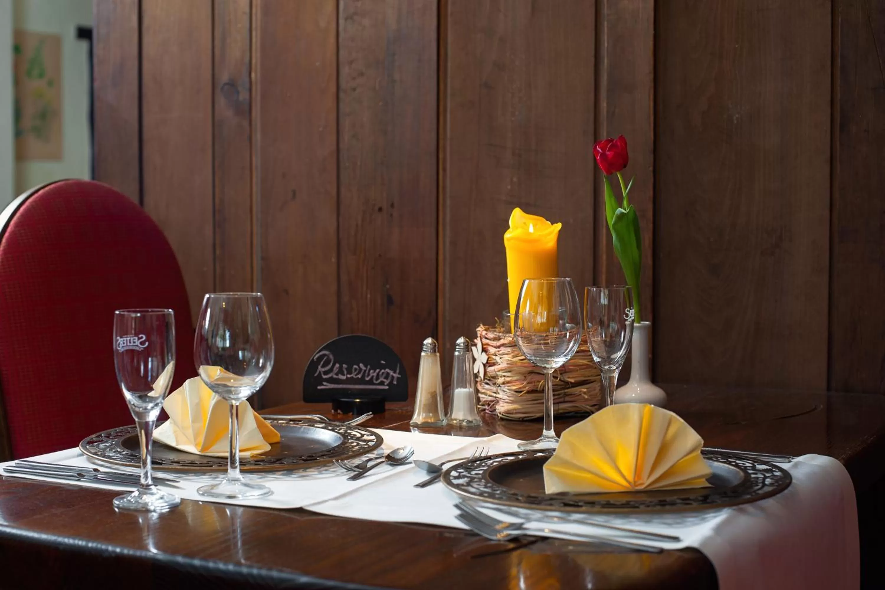 Restaurant/places to eat in Land-gut-Hotel BurgBlick