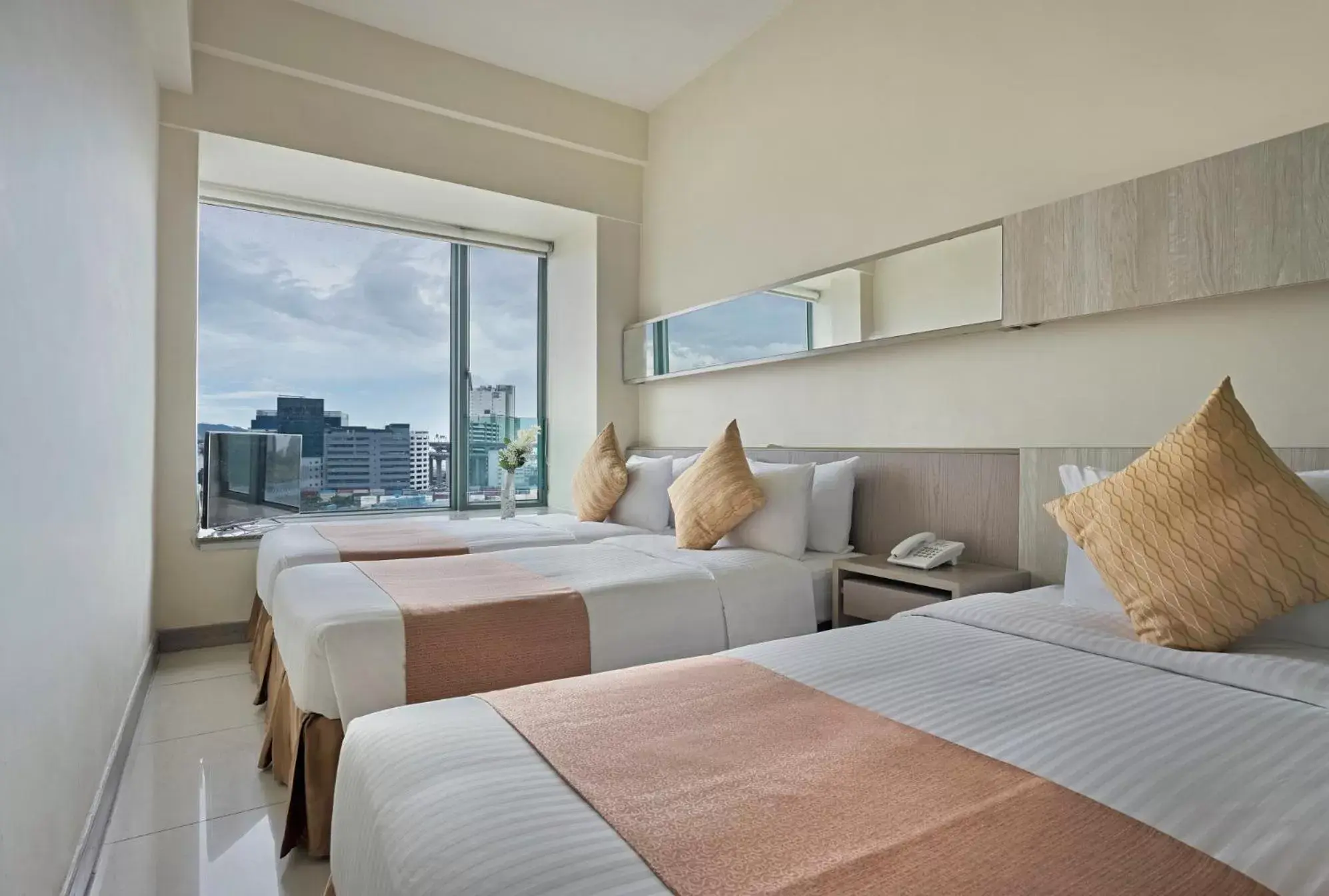 Triple Room - Included in-room Wifi in Rambler Oasis Hotel Triple Room - Included in-room Wifi in Rambler Oasis Hotel