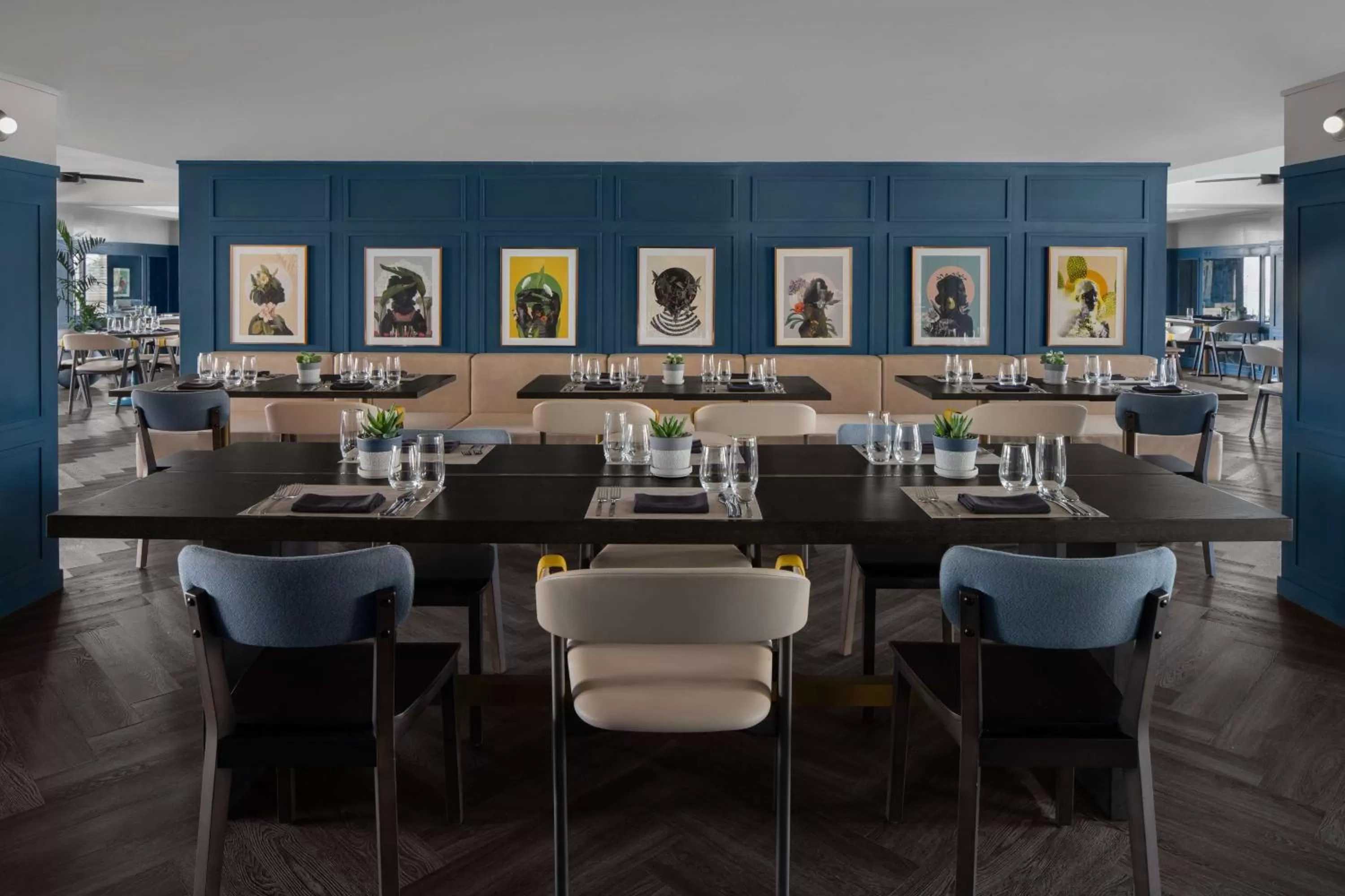 Restaurant/places to eat in ROK Hotel Kingston, Tapestry Collection By Hilton