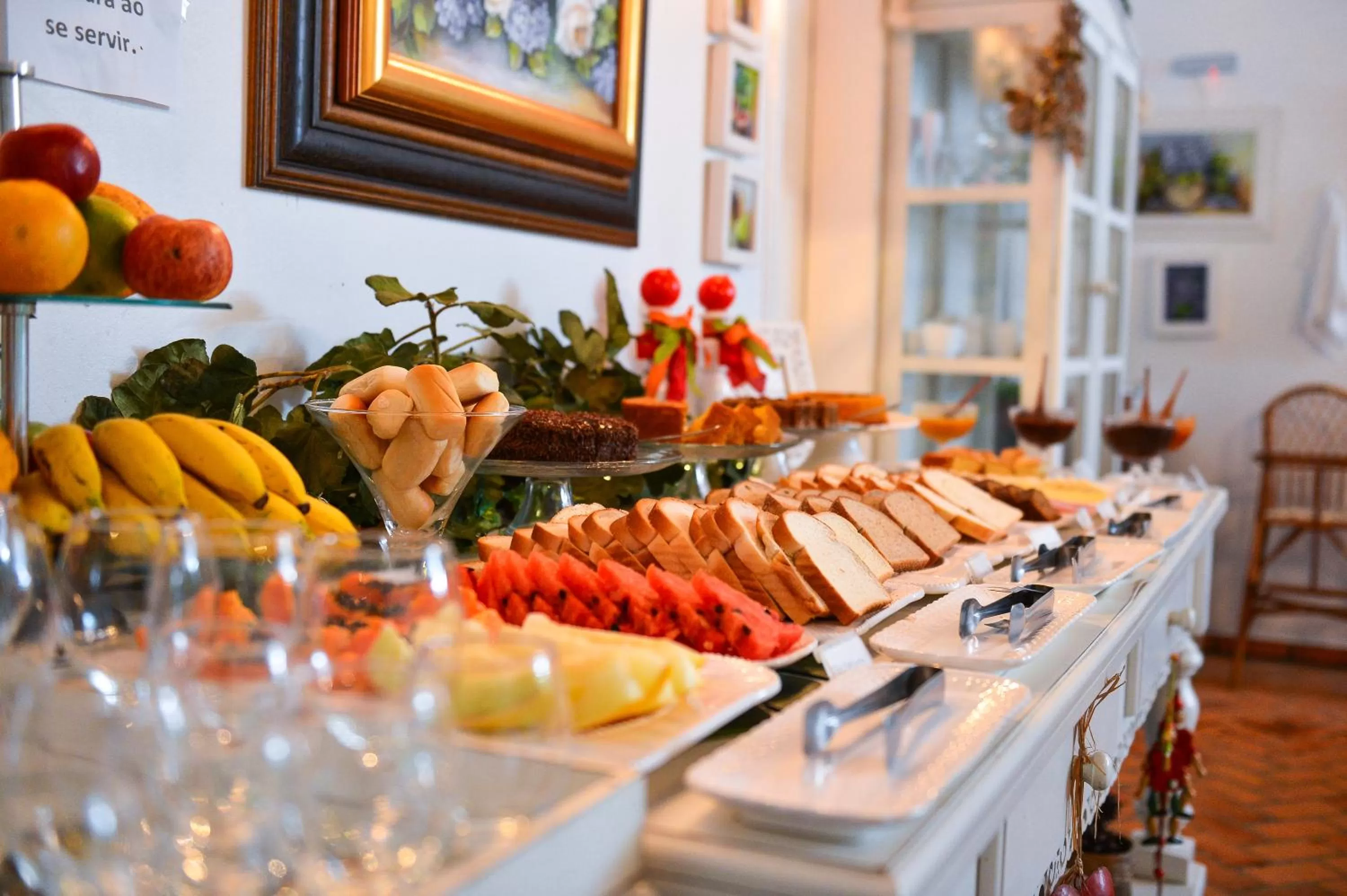 Breakfast in Pousada Vale Dos Figos