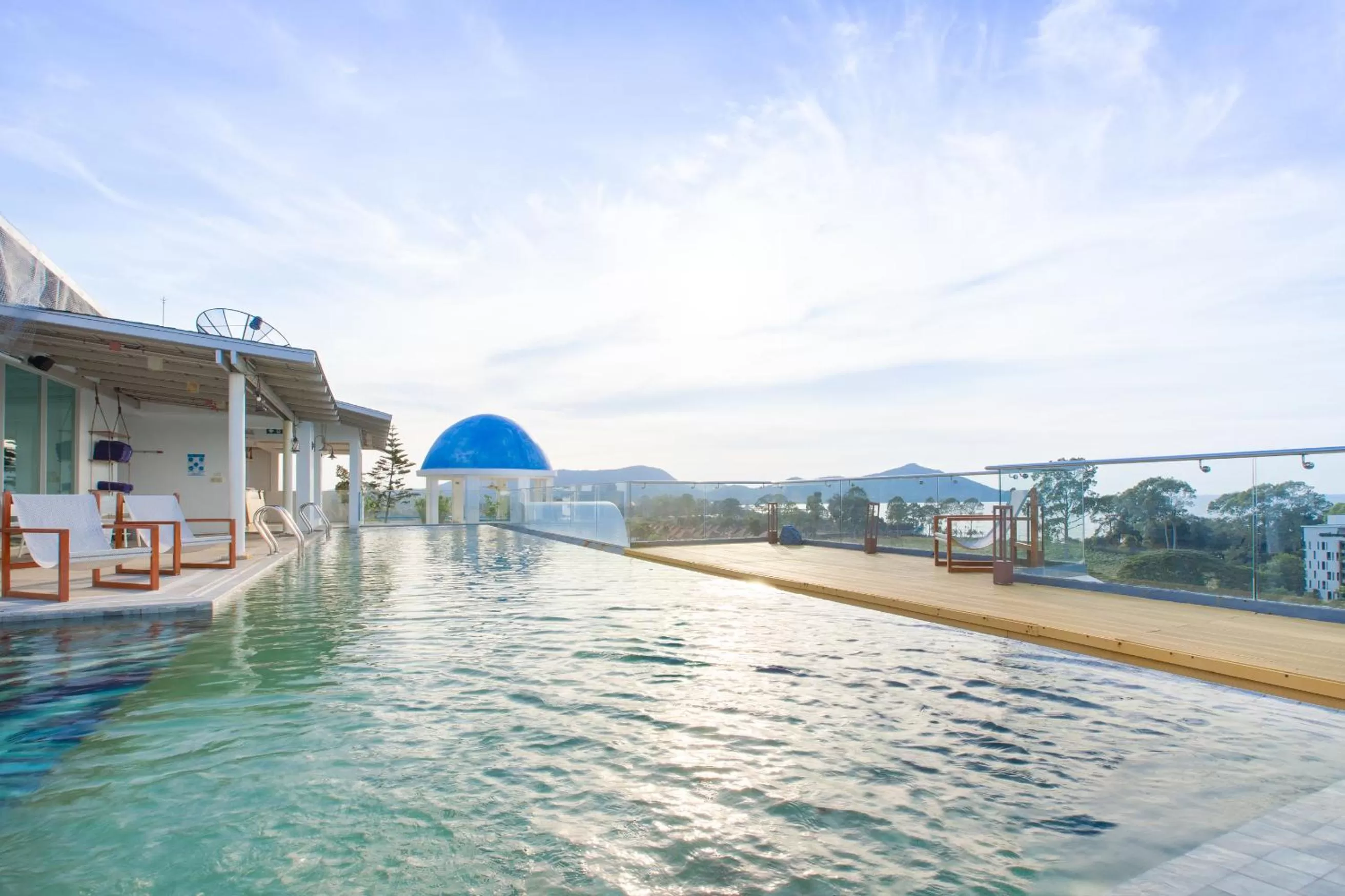 Swimming pool in Costa Beach Residence & Jacuzzi