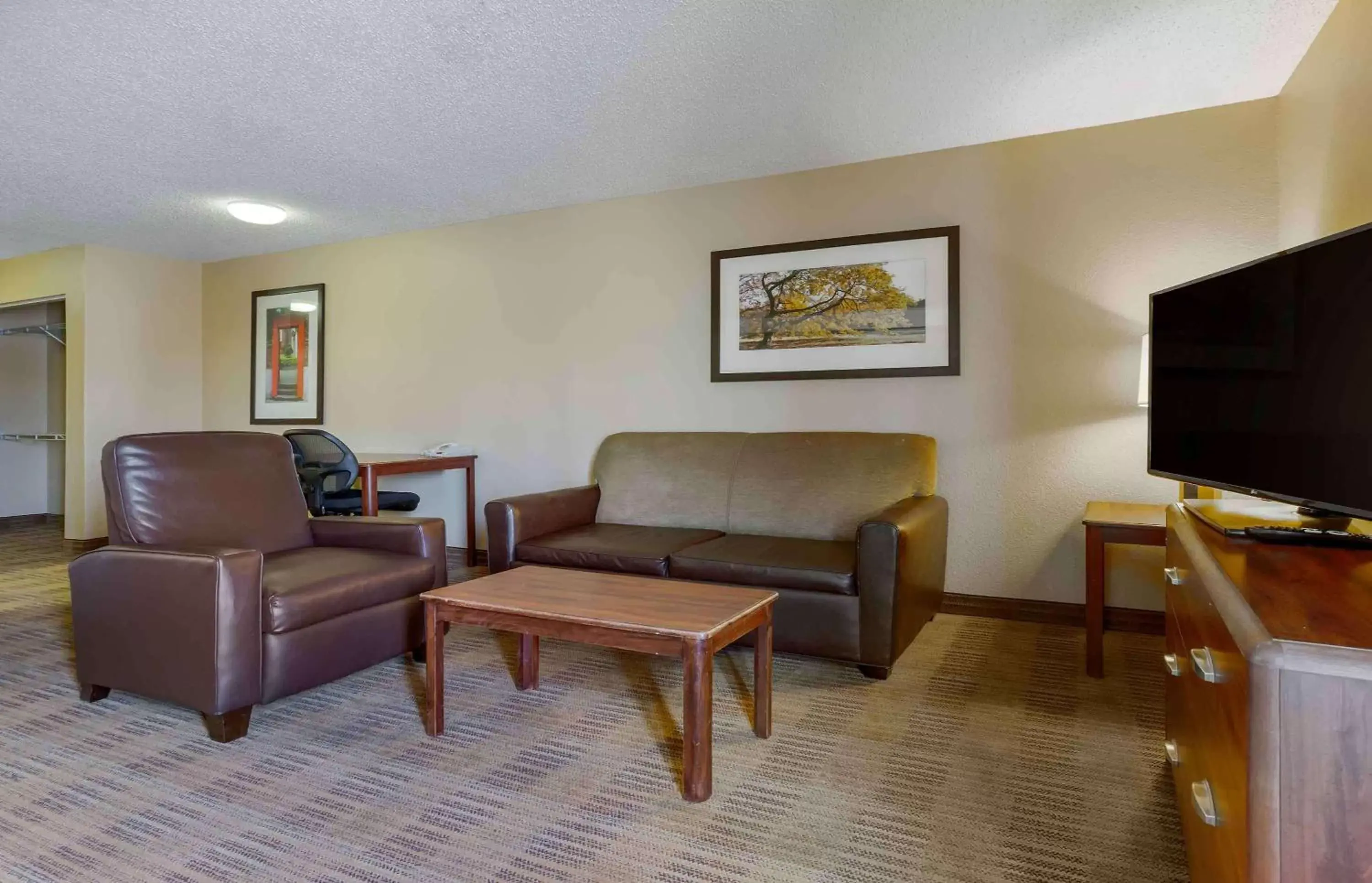 Deluxe Studio with 2 Queen Beds - Non-Smoking in Extended Stay America Suites - El Paso - West Deluxe Studio with 2 Queen Beds - Non-Smoking in Extended Stay America Suites - El Paso - West