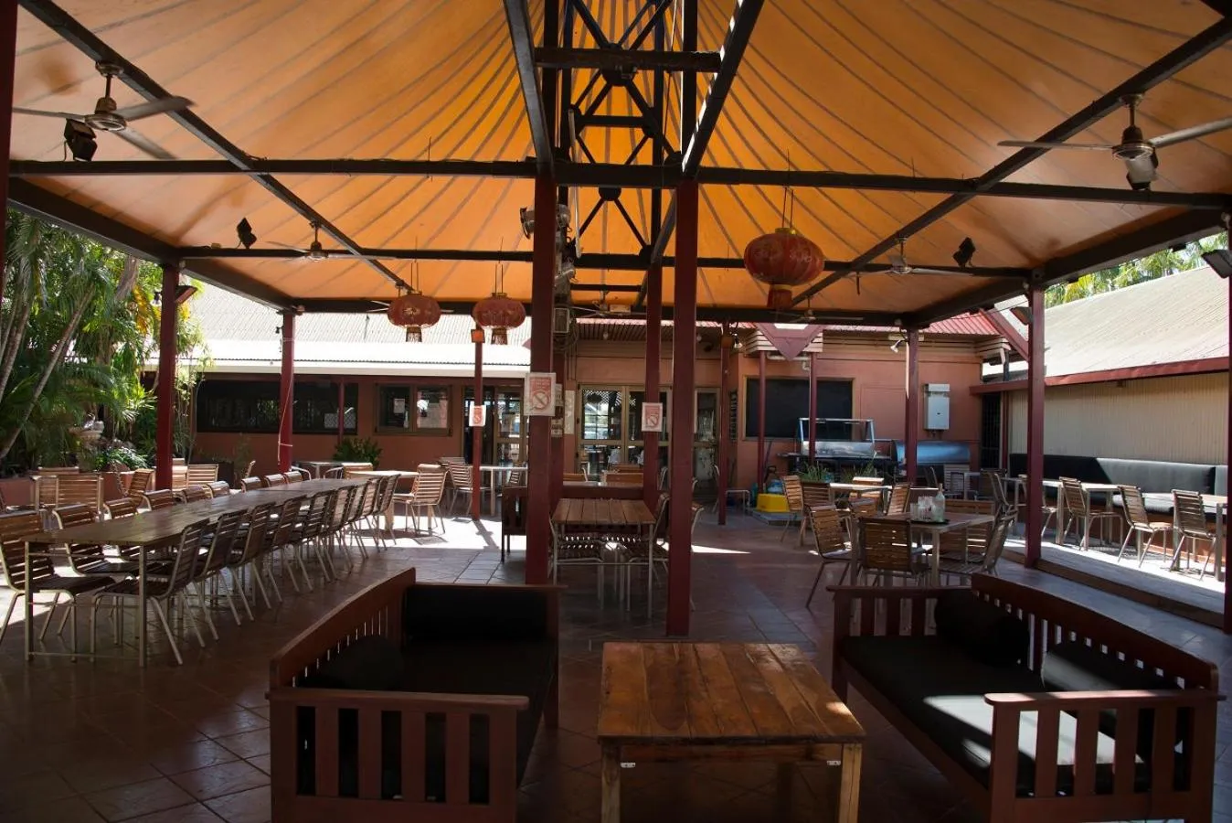 Patio in Roebuck Bay Hotel