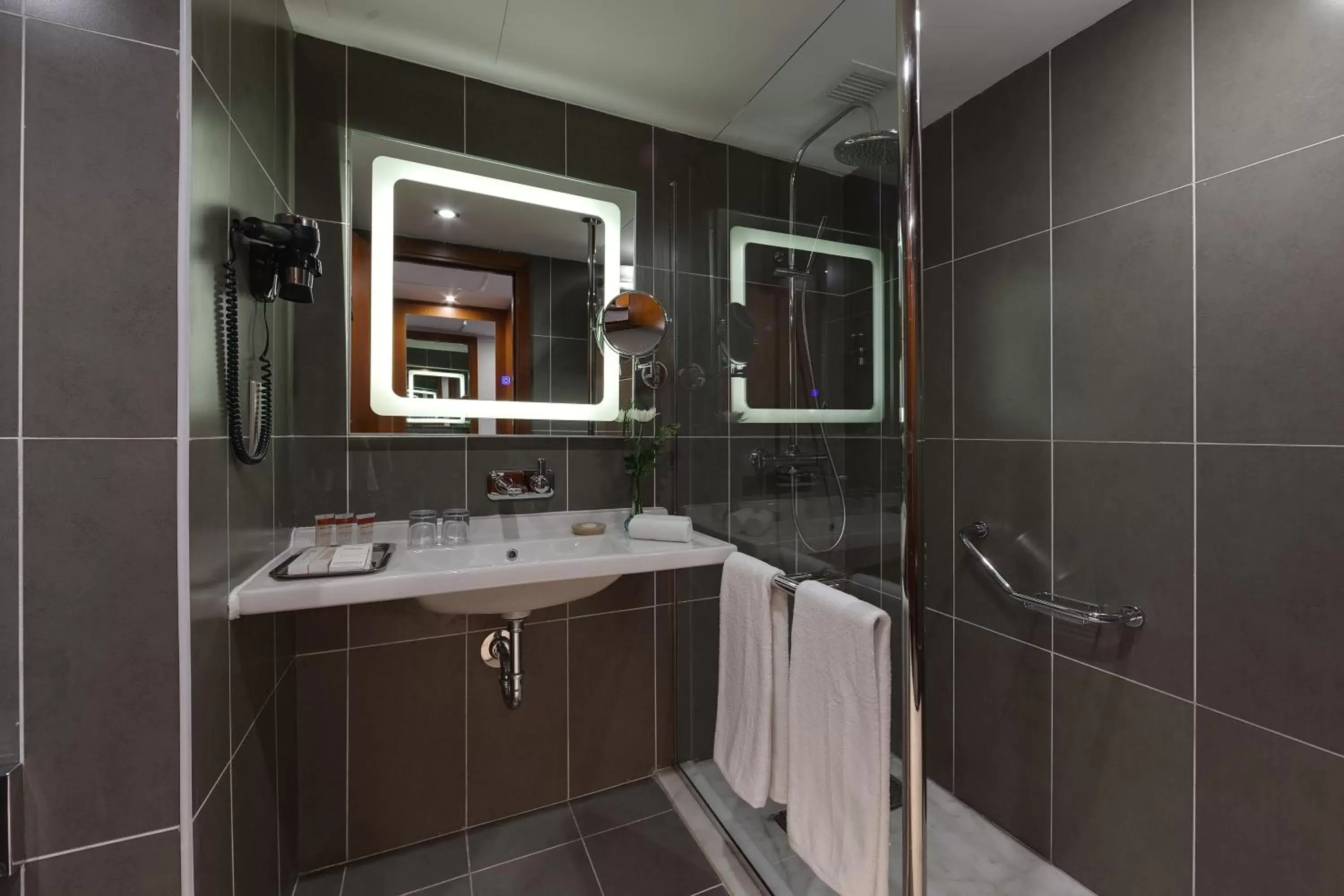 Superior City View Room in Steigenberger Hotel El Tahrir Cairo Superior City View Room in Steigenberger Hotel El Tahrir Cairo