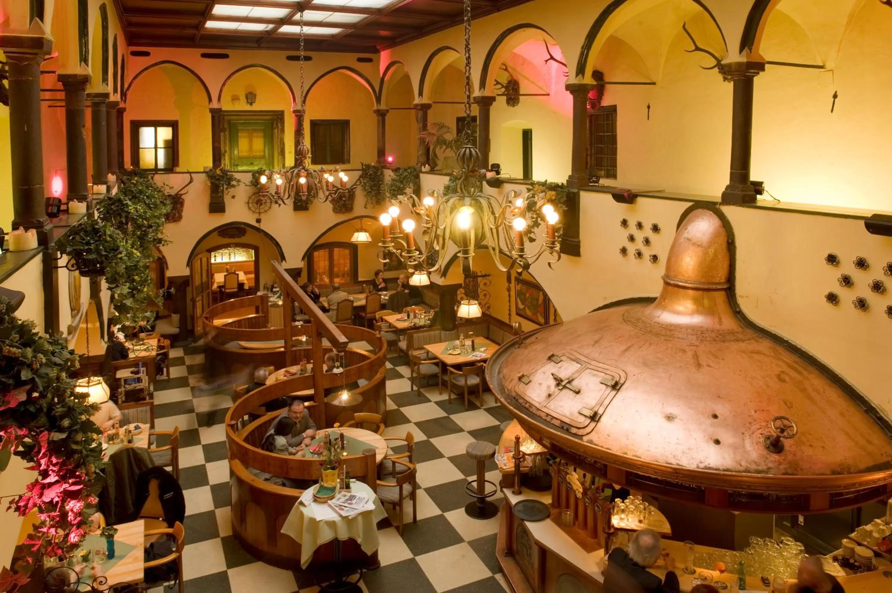 Restaurant/places to eat in Hotel Kongress