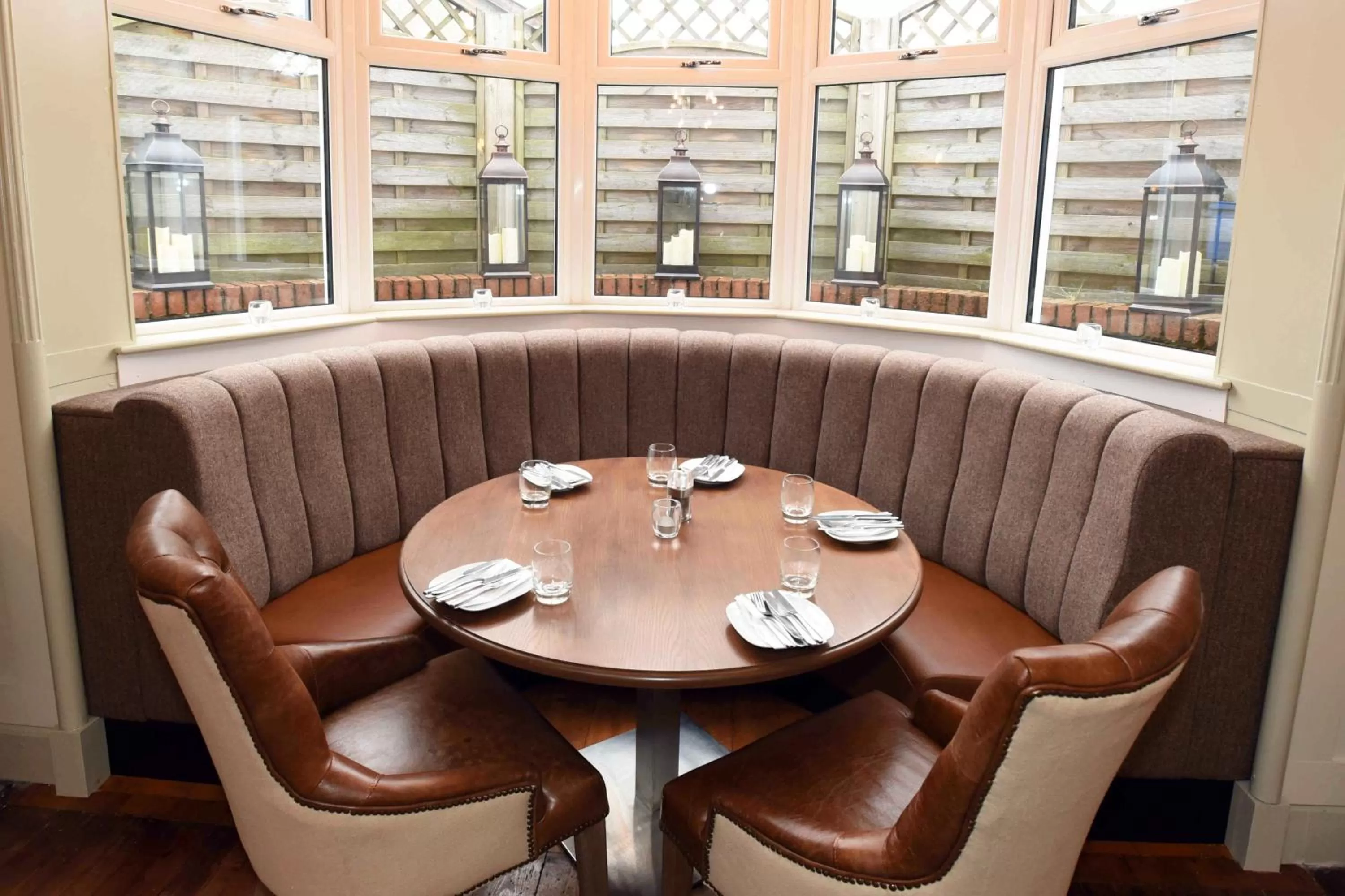 Restaurant/places to eat in Kirklands Hotel