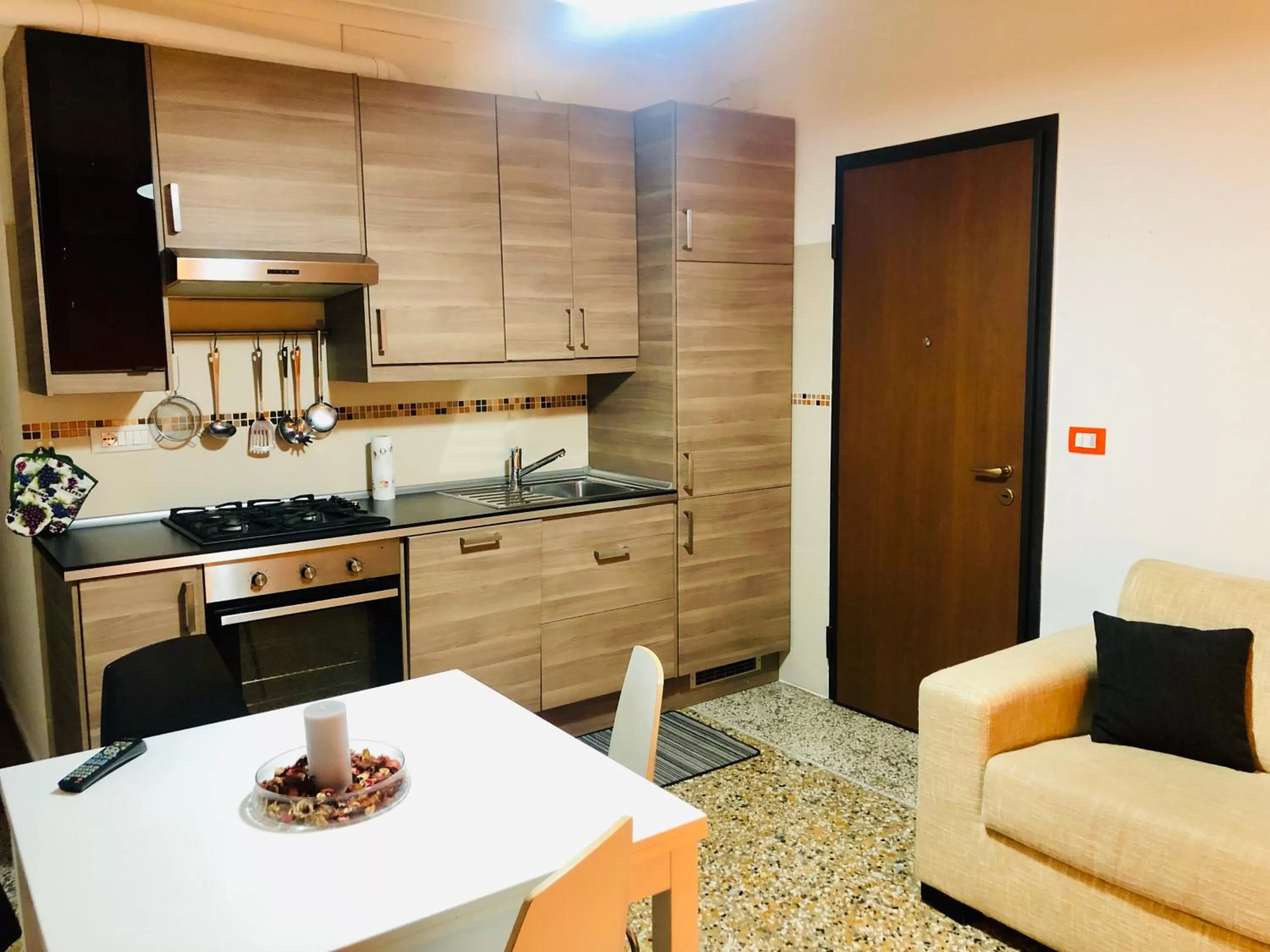 Kitchen or kitchenette in Relais Piazza Del Plebiscito B&B