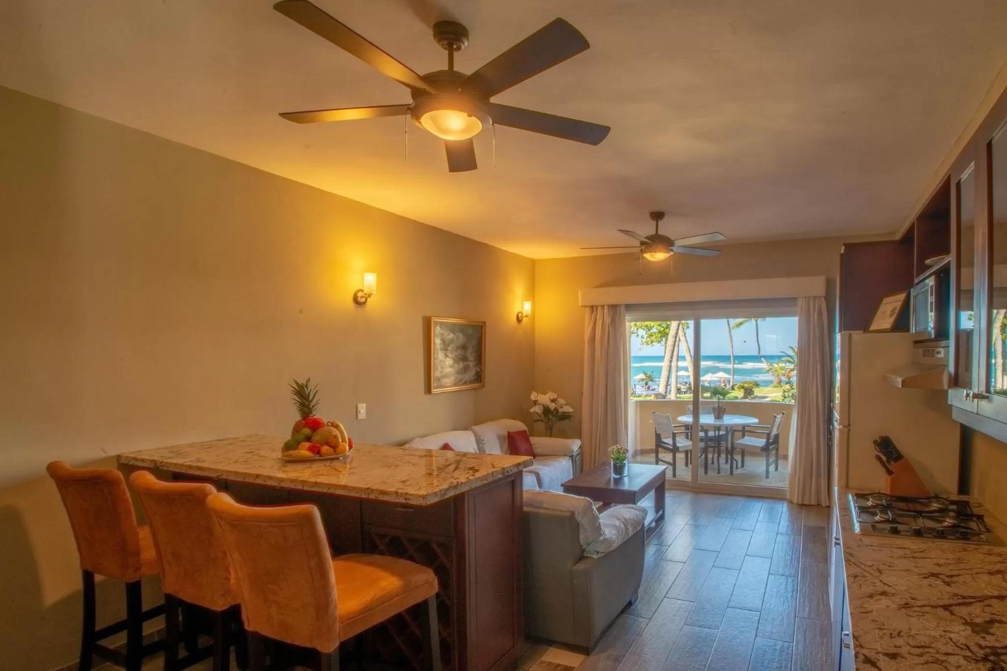 Dining area in Velero Beach Resort