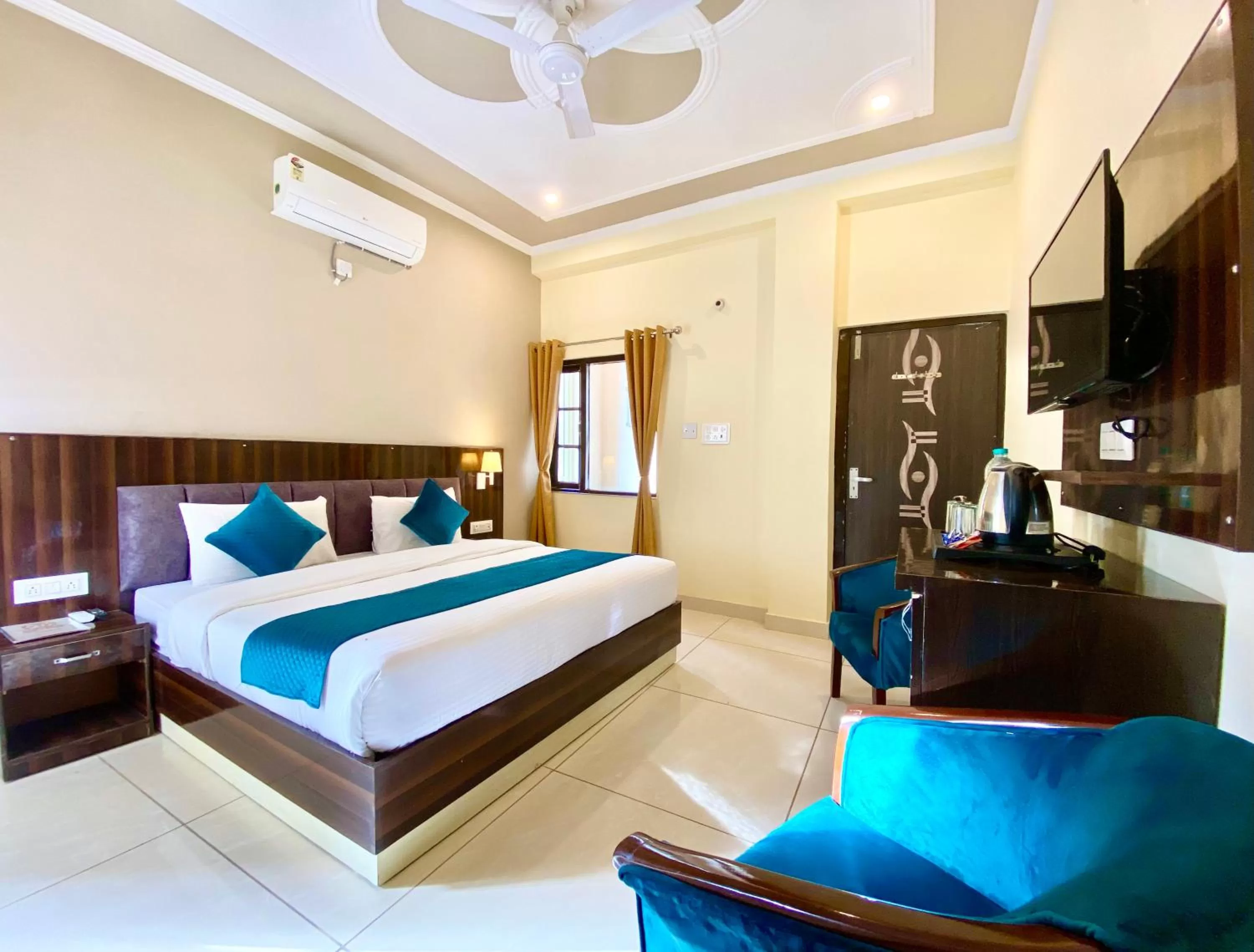 Bed in Tapovan New Residency - 5 minutes walk to Laxman jhula