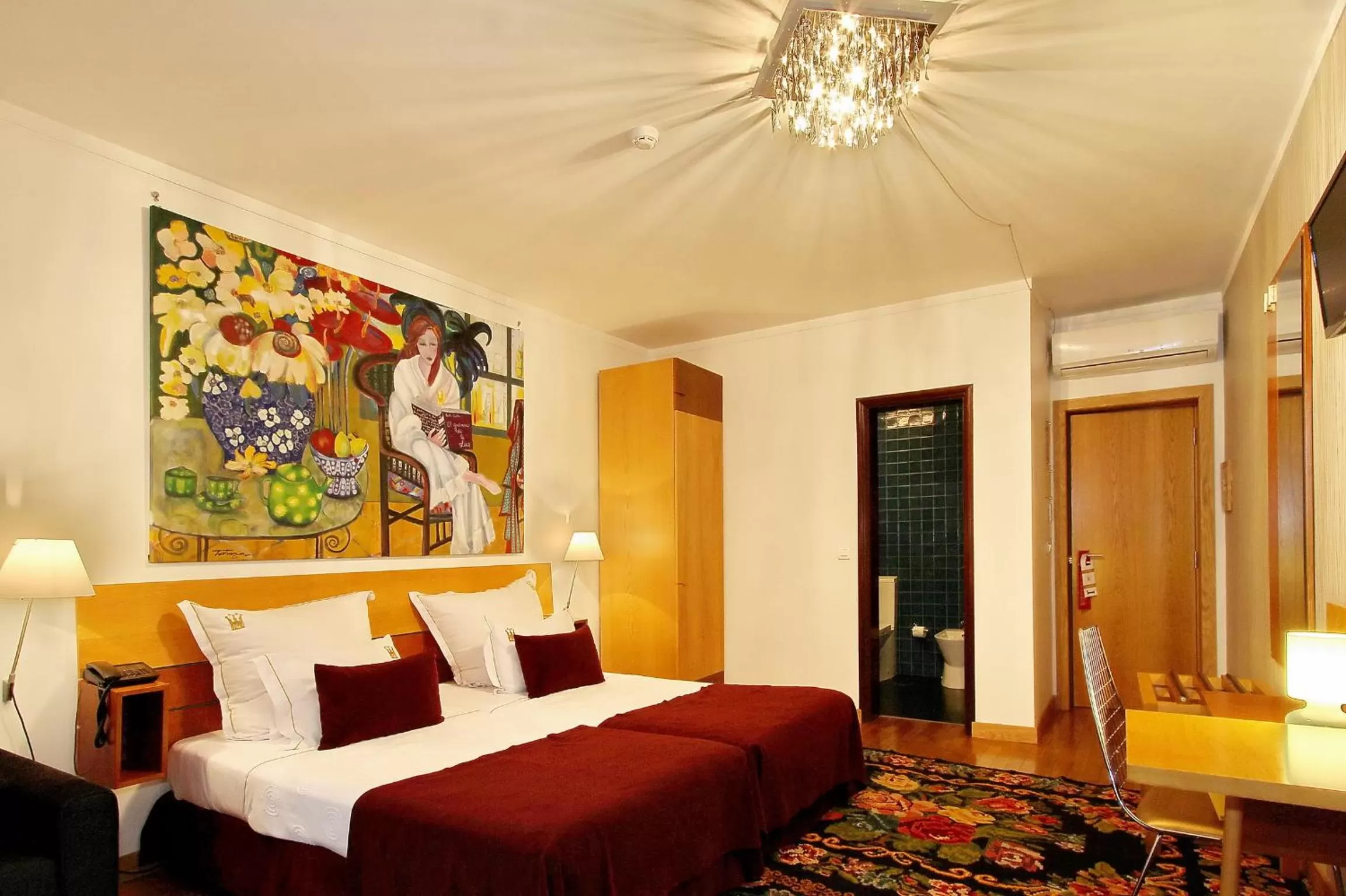 Street view, Bed in Hotel Mestre de Avis