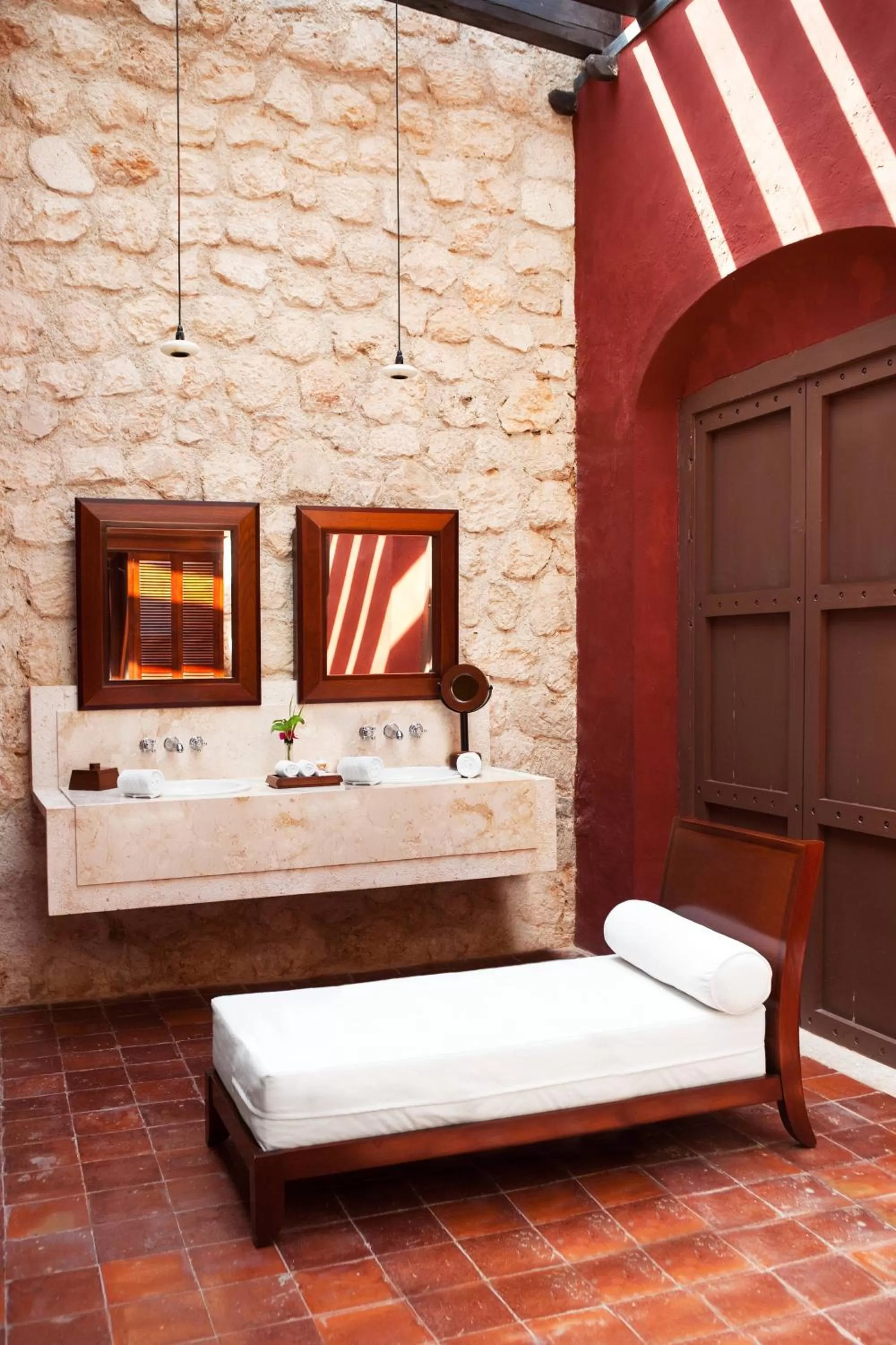 Shower in Hacienda Campeche