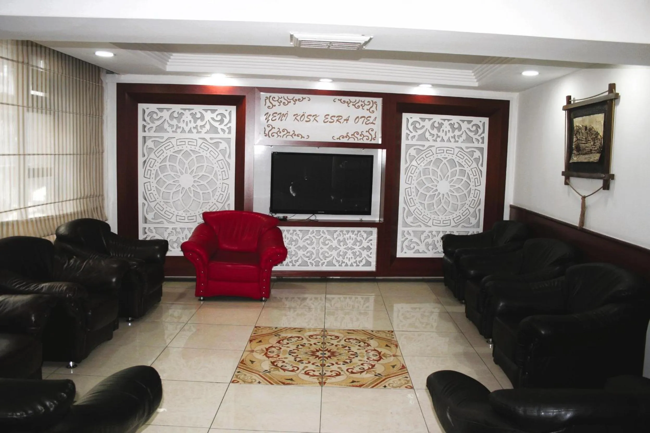 Lobby or reception in Yeni Kosk Esra Hotel