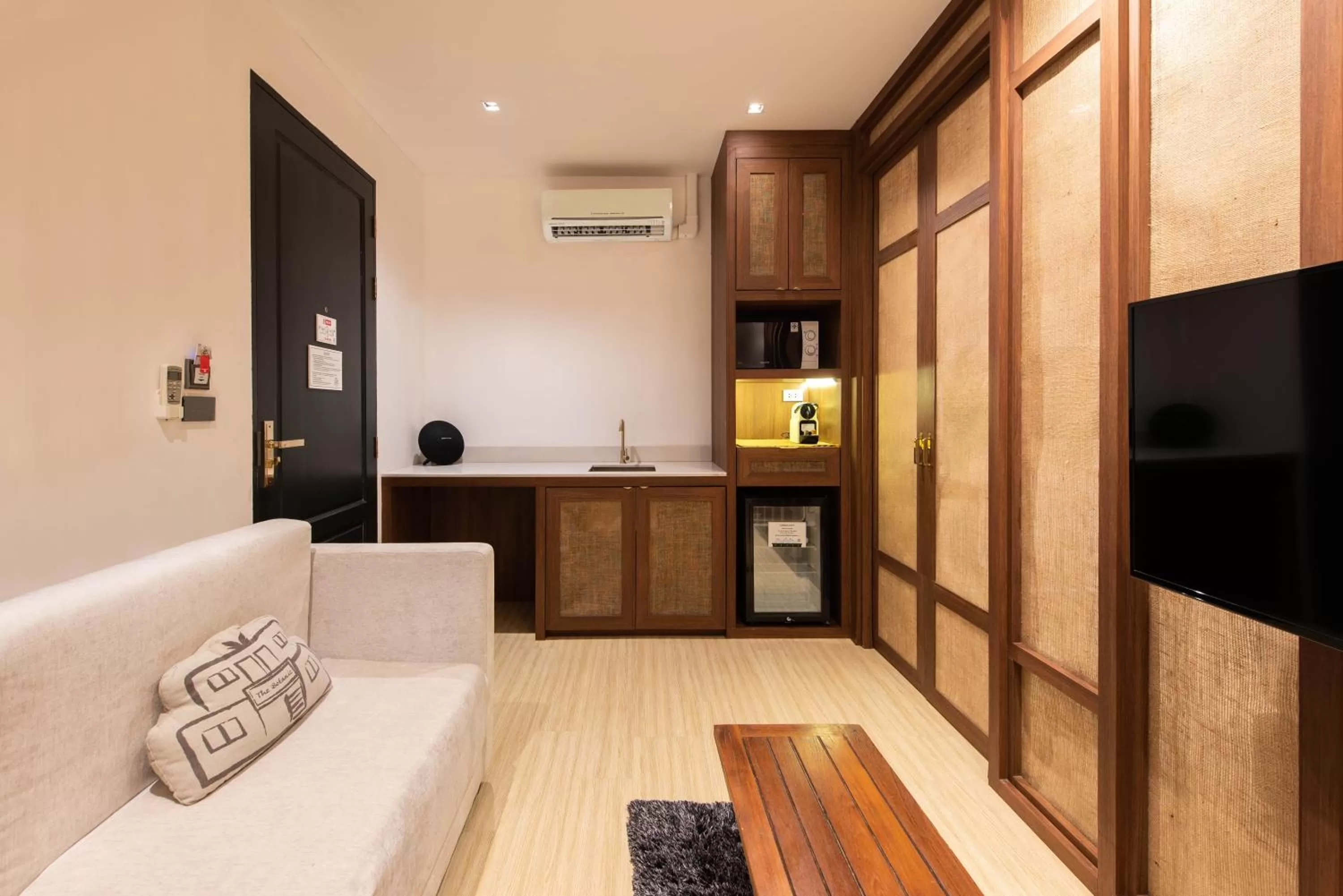 Area and facilities in Botanic Service Room at Impact Muangthongthani - SHA Certified