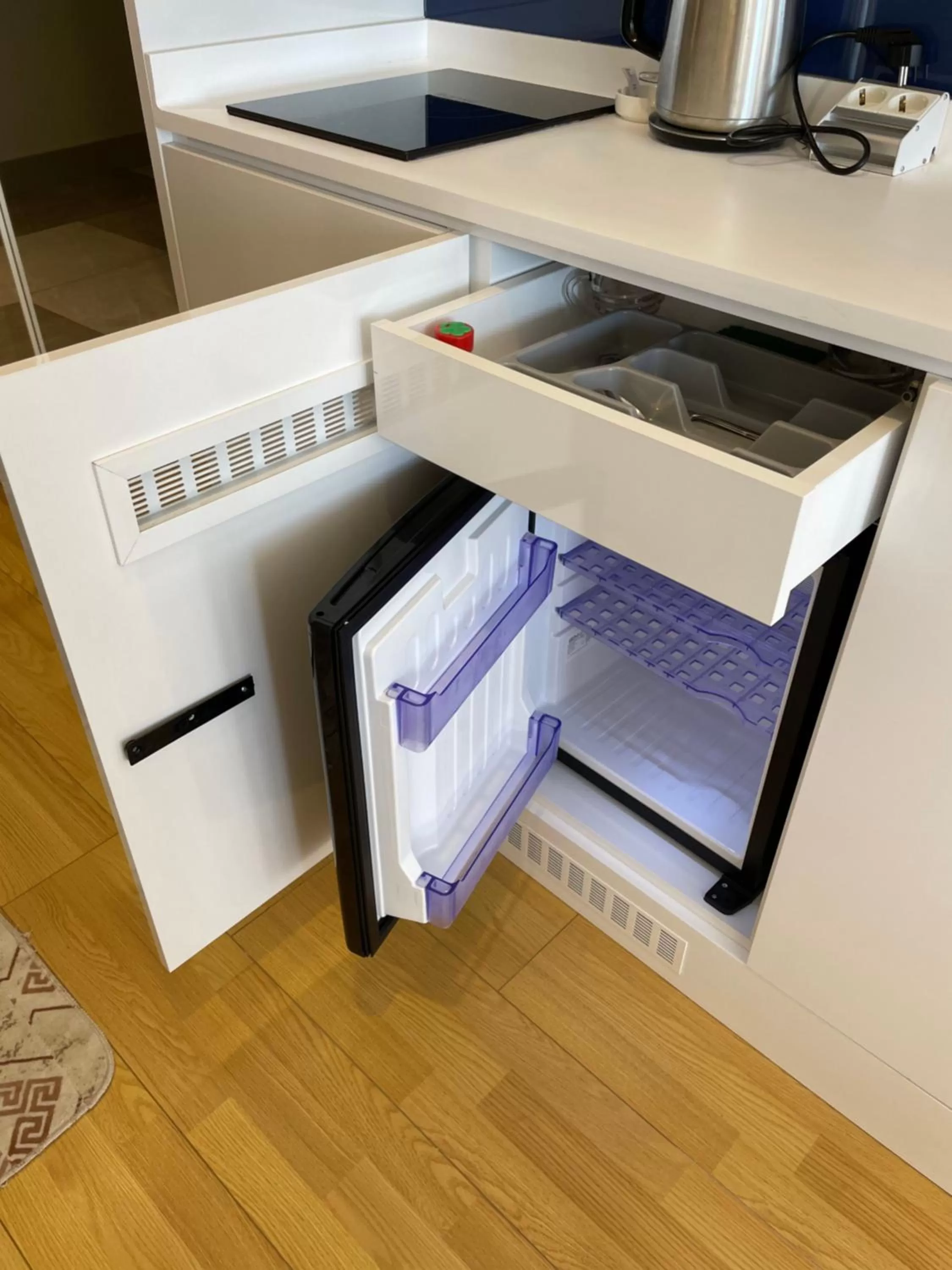 Kitchen or kitchenette, Kitchen/Kitchenette in APARTHOTEL in City Batumi