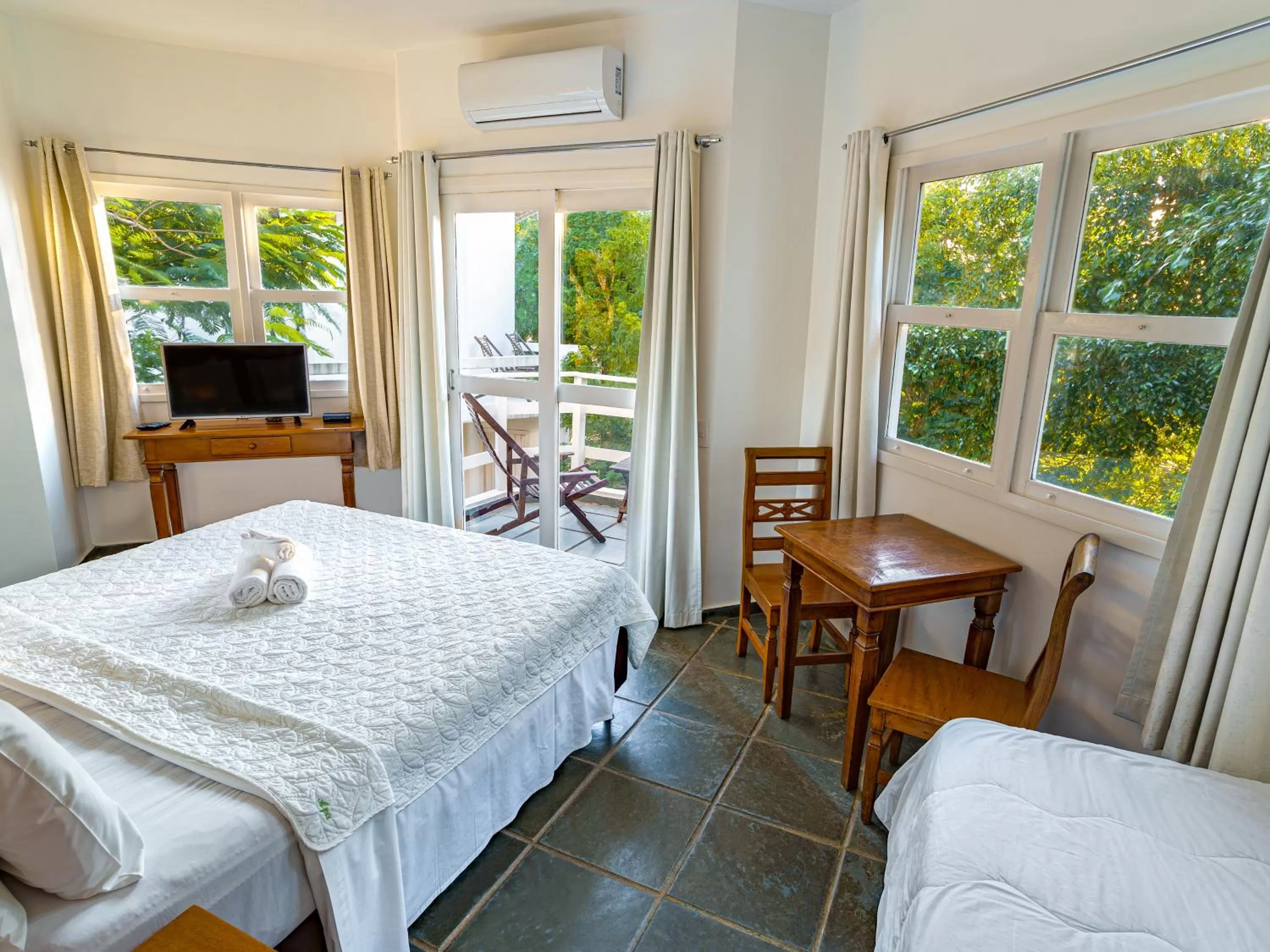 Bed in Apa Pau Brasil