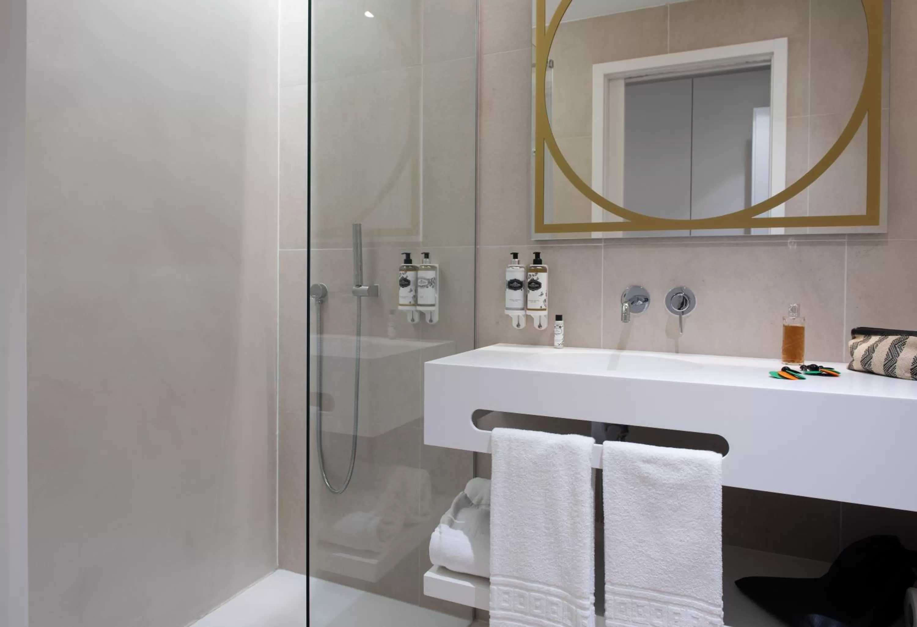 Toilet in Sines Sea View Business & Leisure Hotel