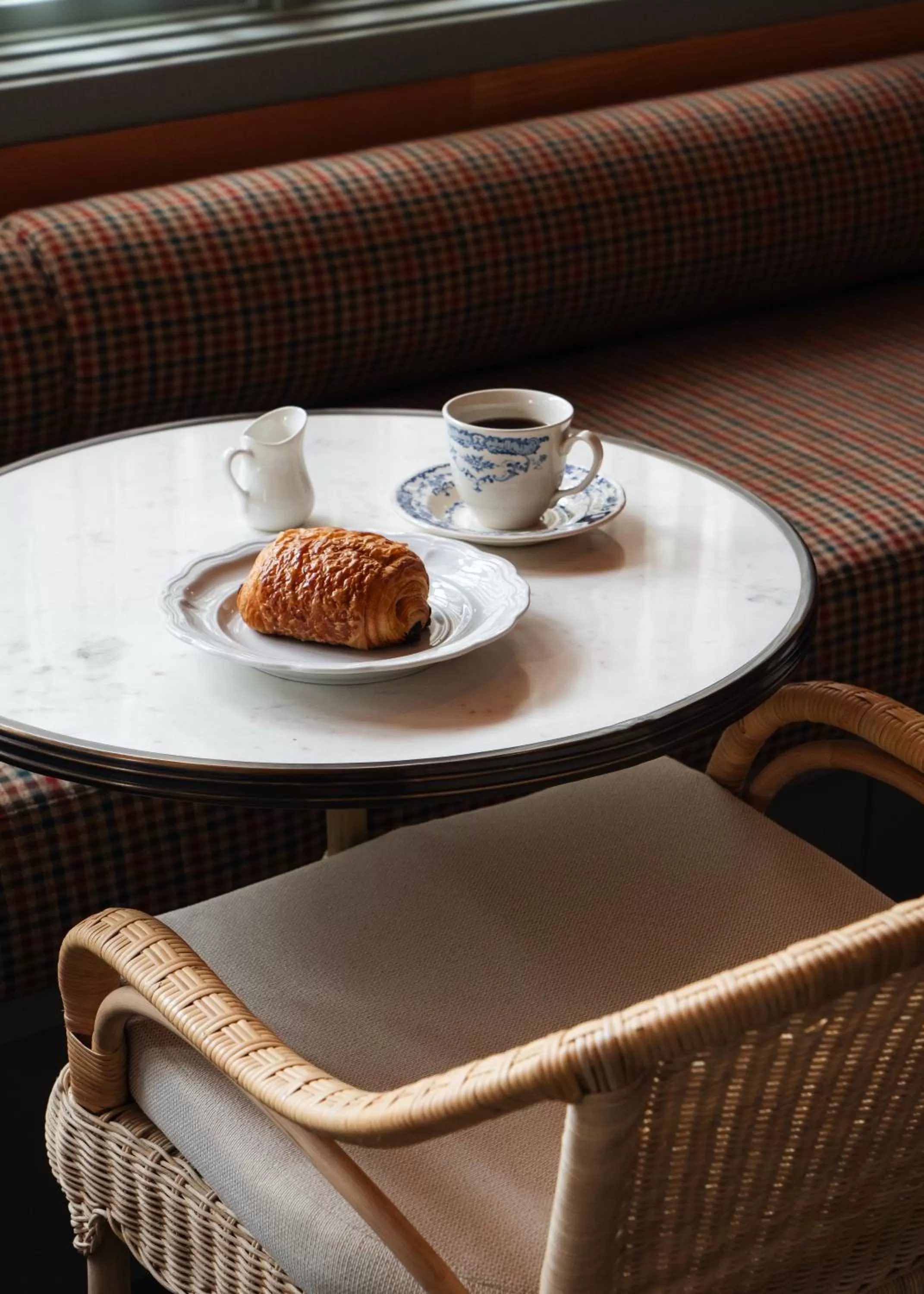 Breakfast in Le Petit Pali at 8th Ave