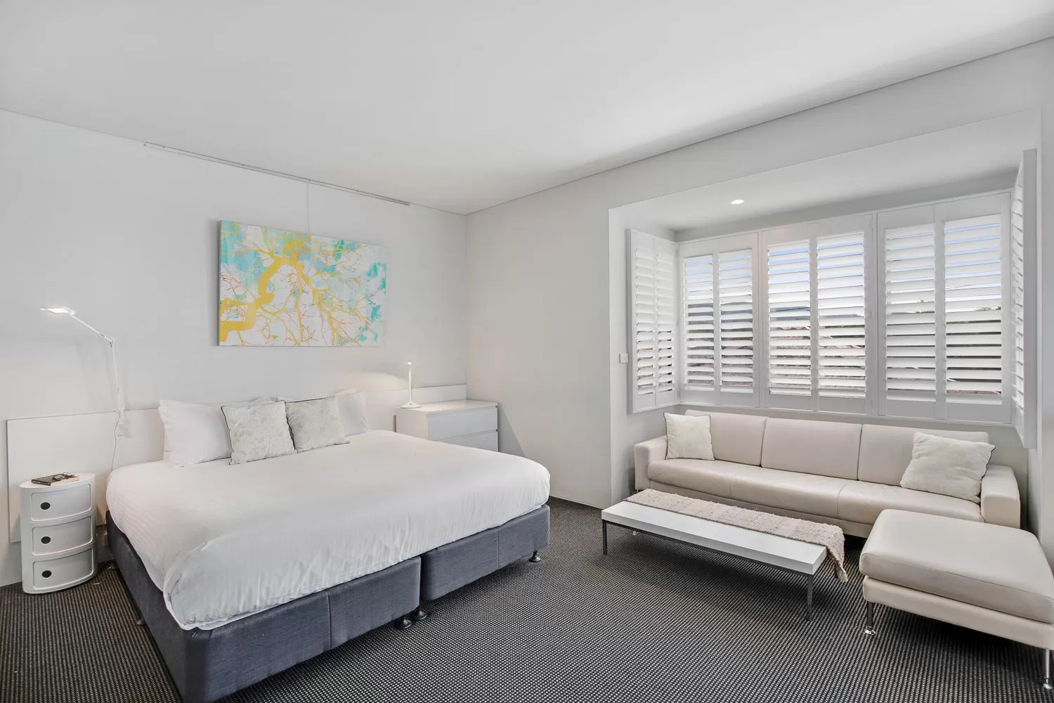 Living room, Bed in The Horatio Motel Mudgee