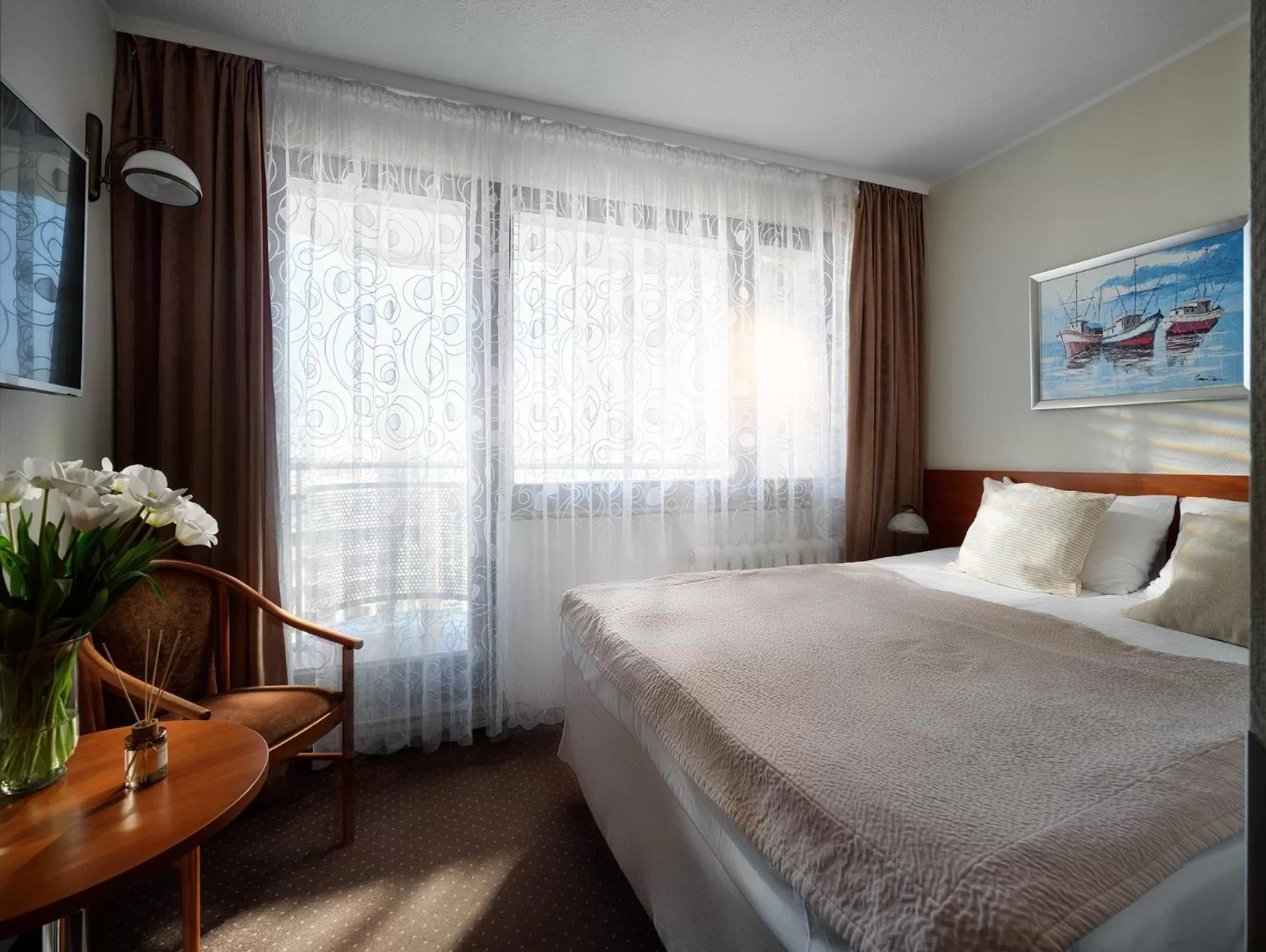 Photo of the whole room, Bed in Arka Medical Spa