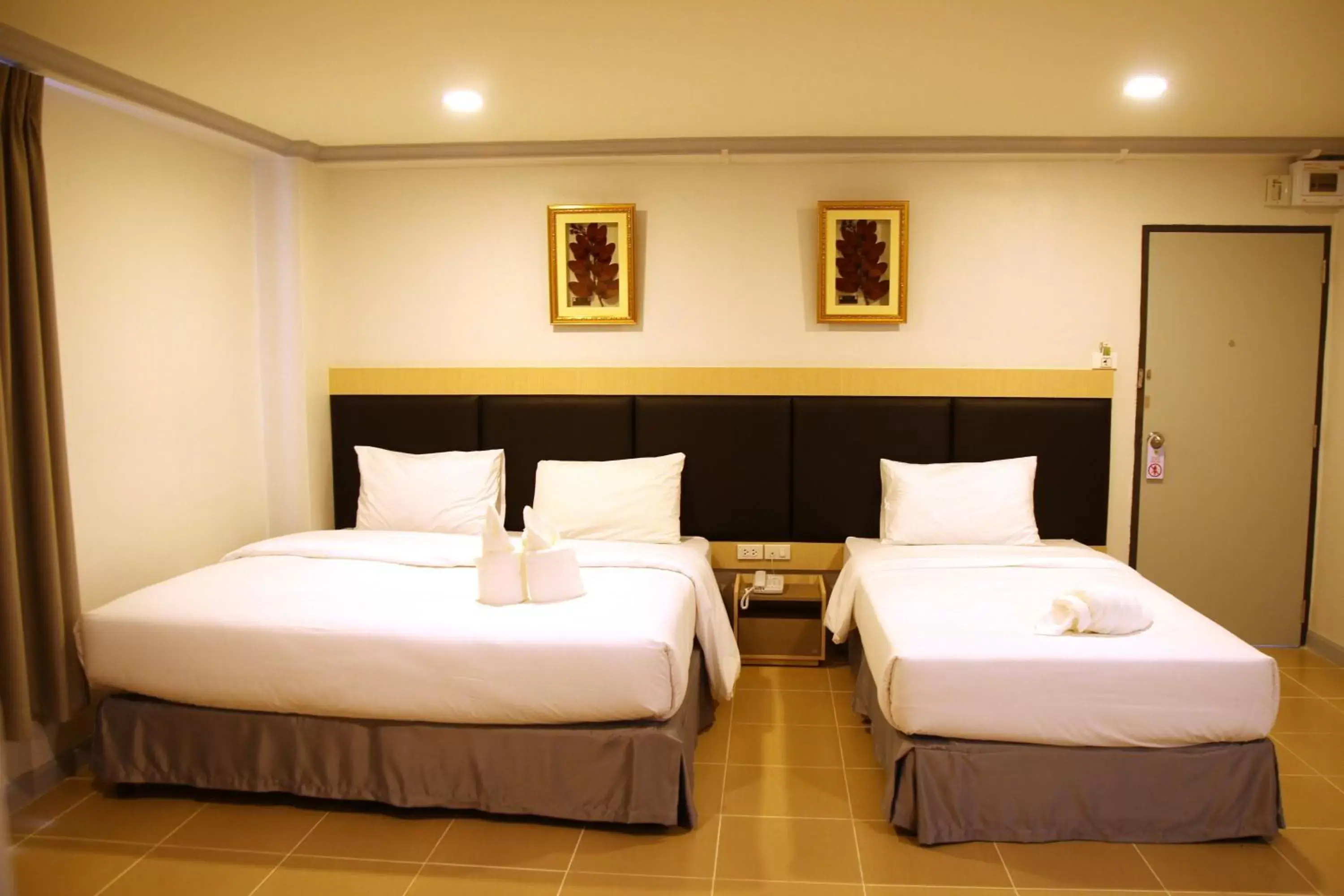 Deluxe Family Room in Regent Ngamwongwan Deluxe Family Room in Regent Ngamwongwan