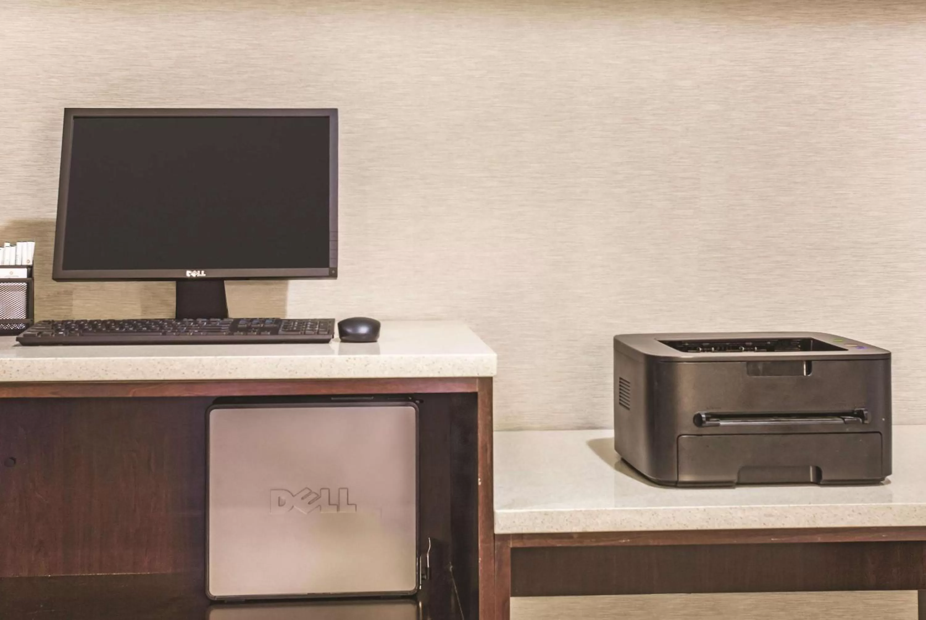 Business facilities in La Quinta by Wyndham Las Vegas Summerlin Tech