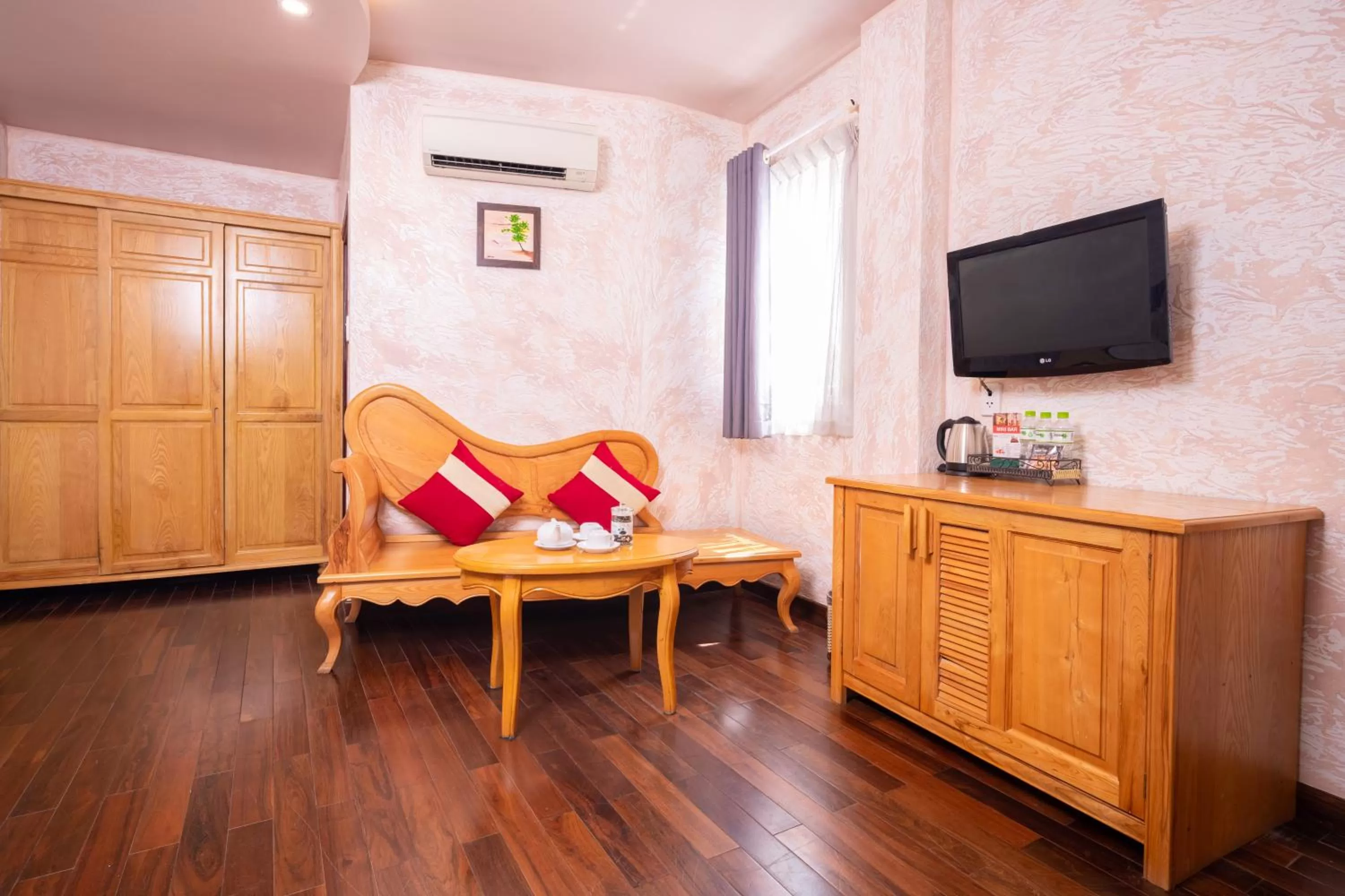 TV and multimedia in Duc Vuong Saigon Hotel - Bui Vien