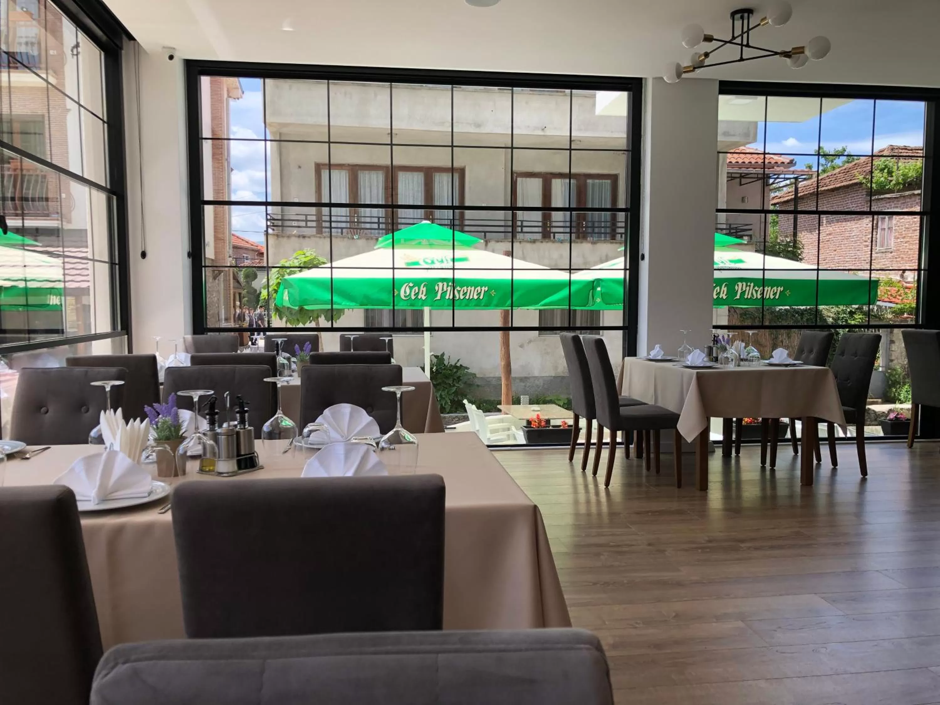 Restaurant/places to eat in Grand Hotel Pogradec