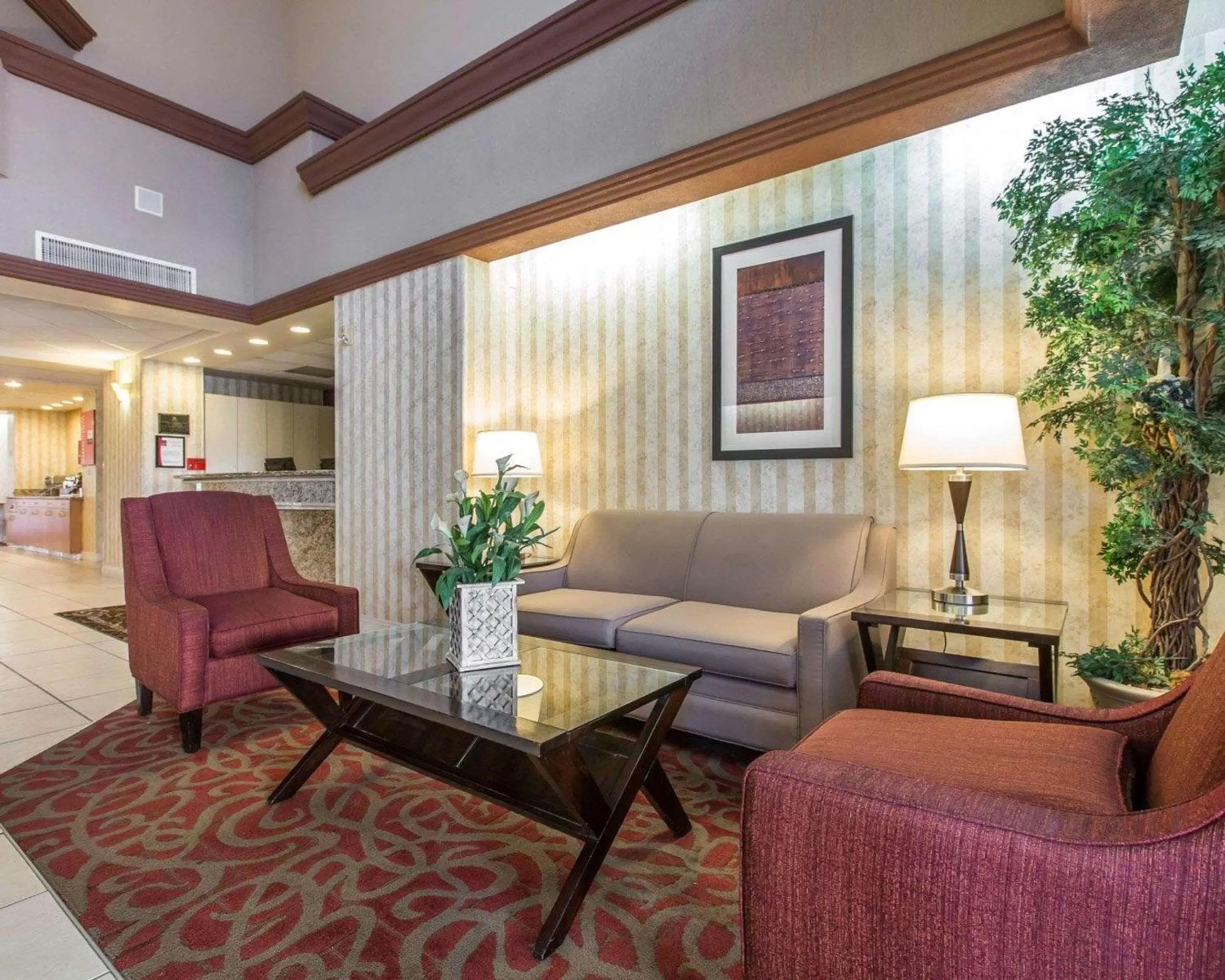 Lobby or reception in Comfort Suites Palm Desert I-10