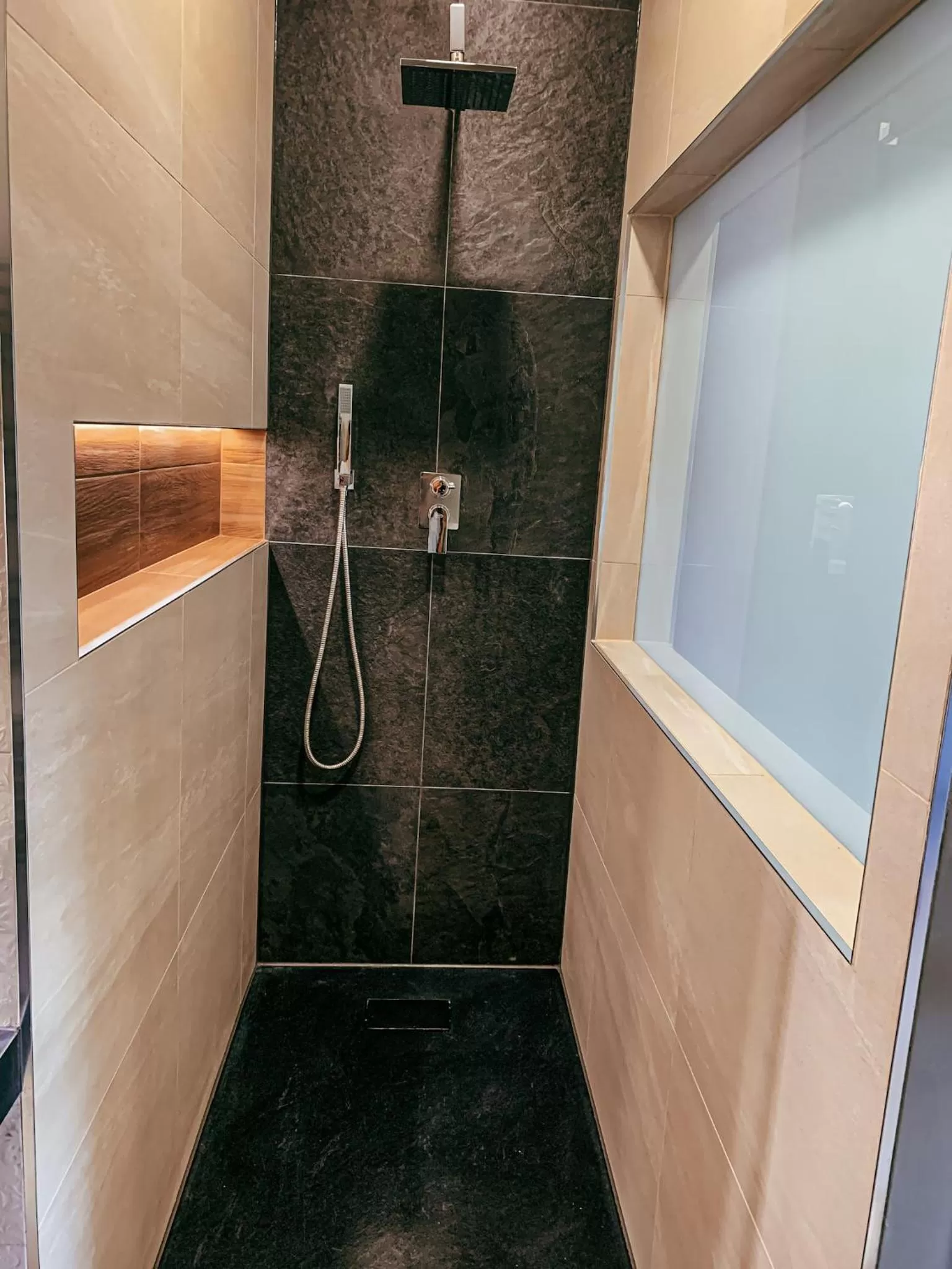 Shower in B&B SALUS CIVICO 23