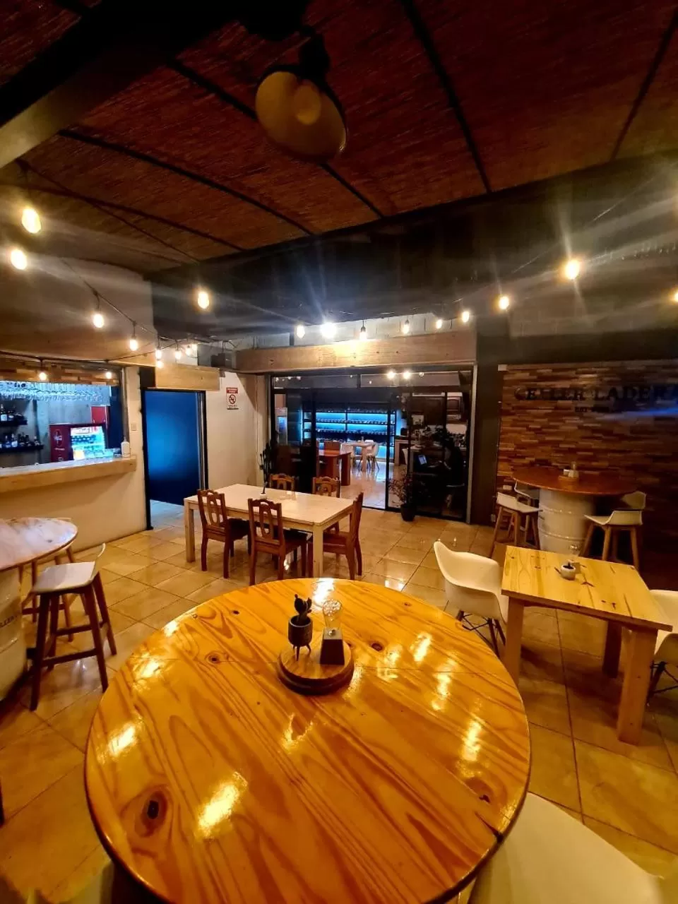 Restaurant/Places to Eat in Ladera Hotel