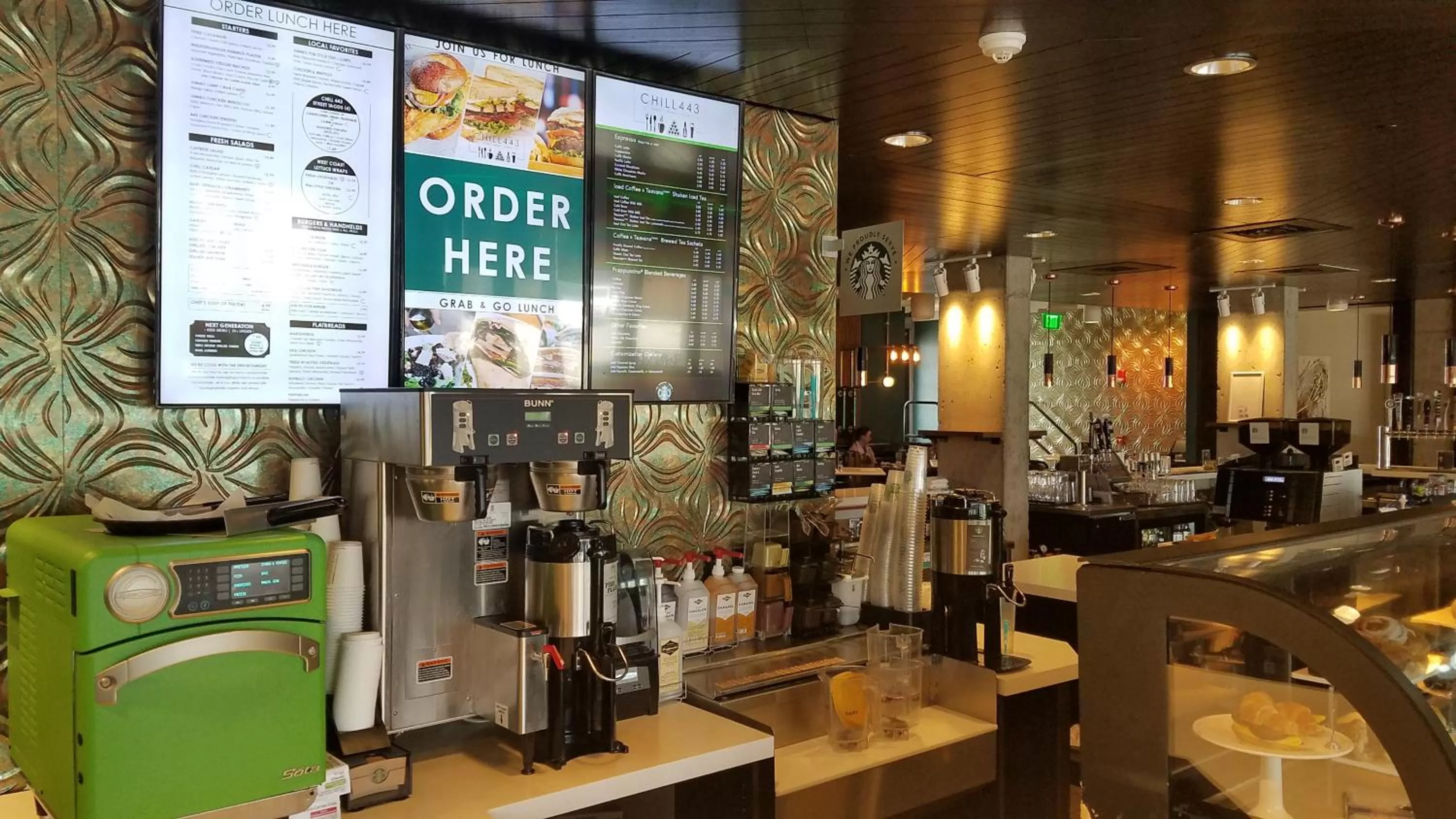 Coffee/tea facilities in Wyndham Garden at Niagara Falls