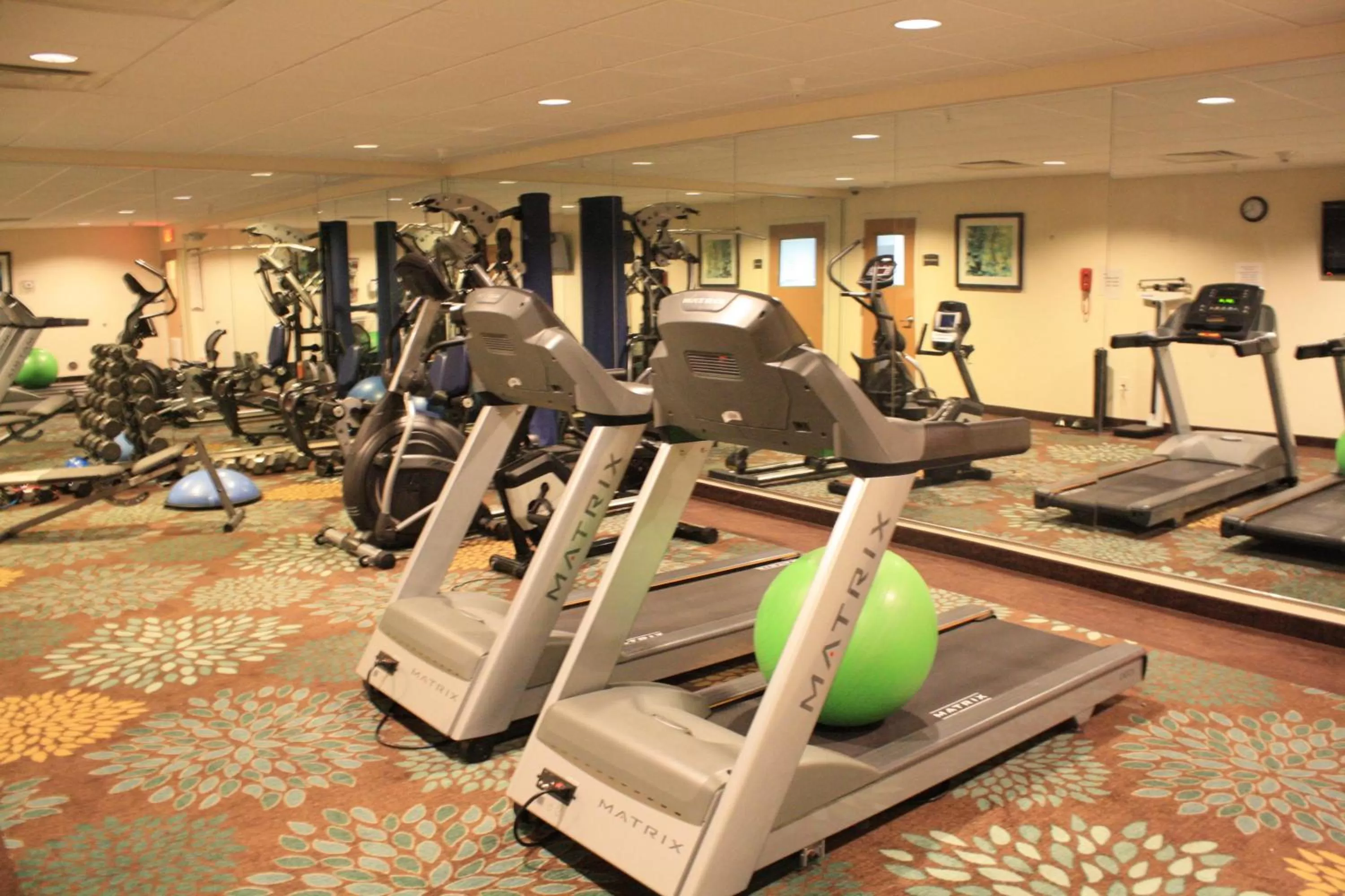 Fitness centre/facilities in Staybridge Suites Minot by IHG