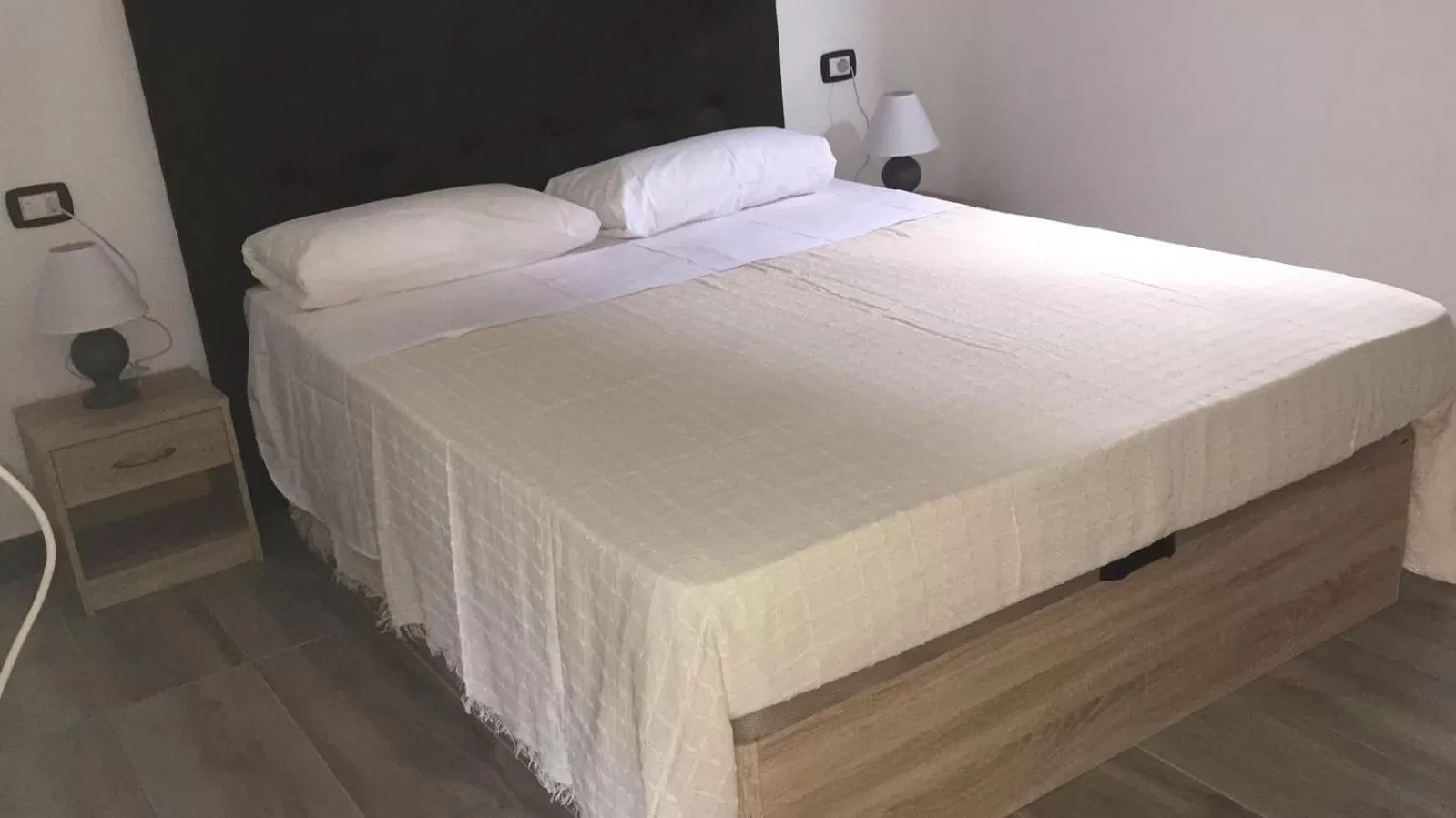 Bed in Paraiso villas