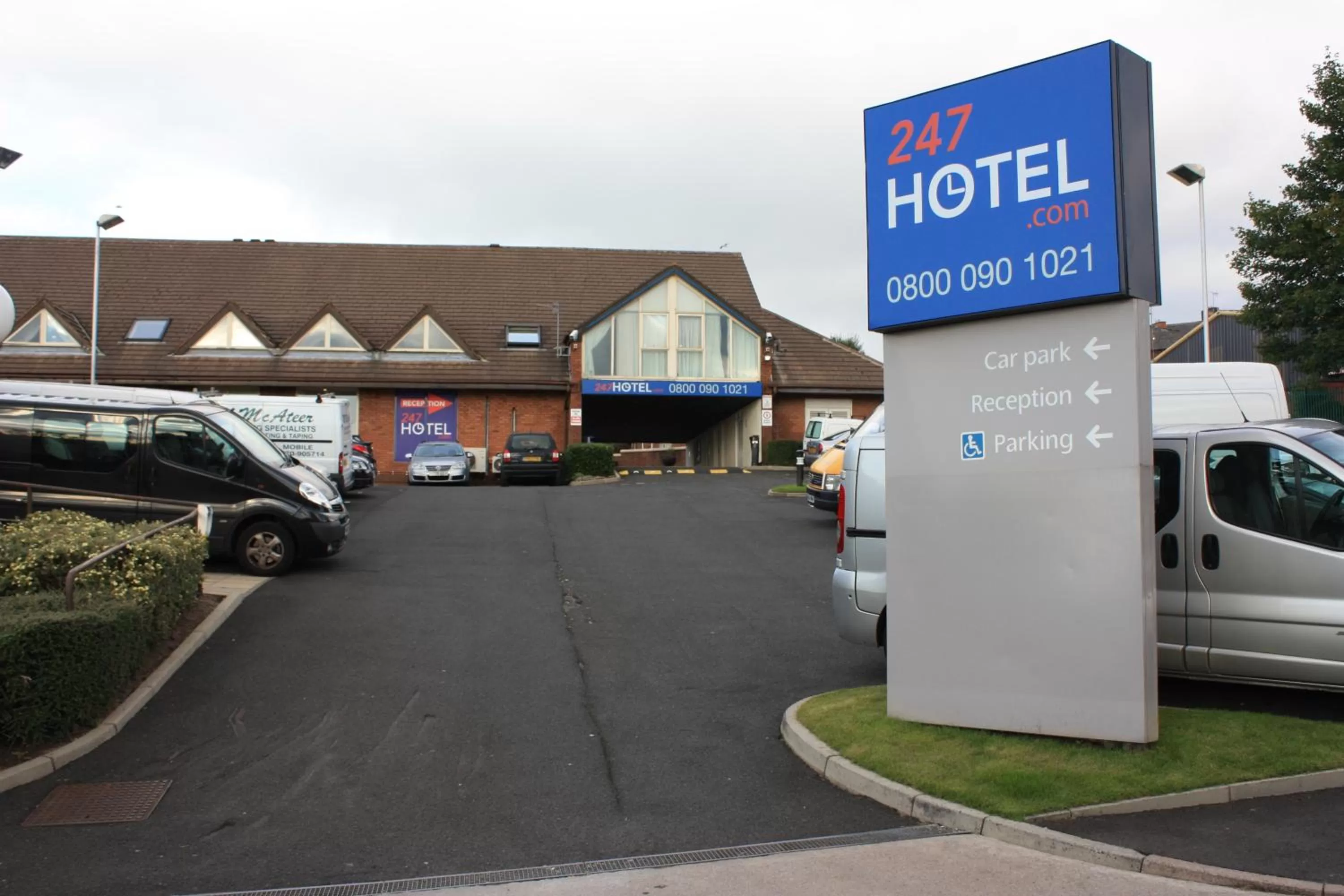 Facade/entrance in 247Hotel