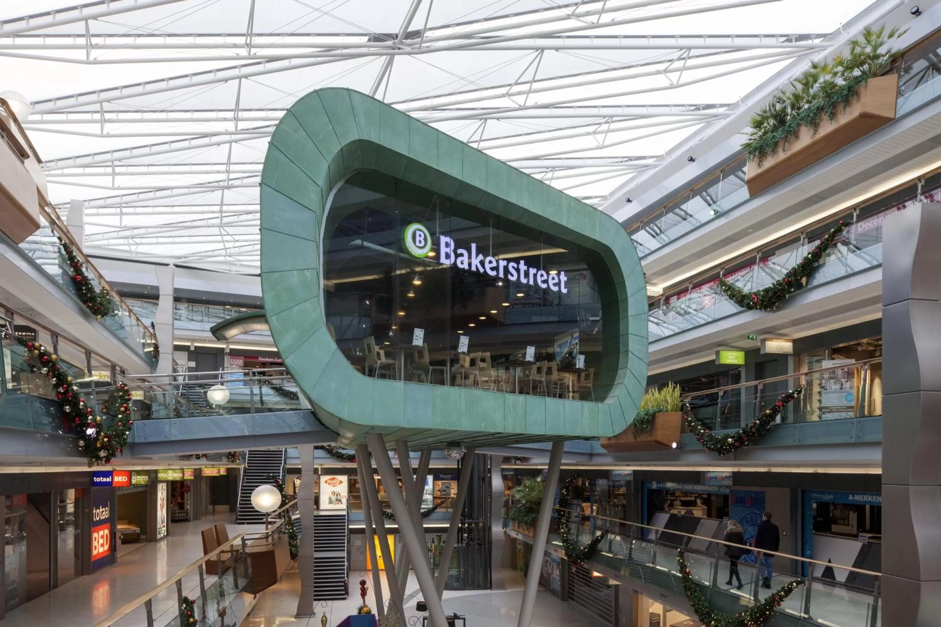 Shopping Area in easyHotel Amsterdam Arena Boulevard