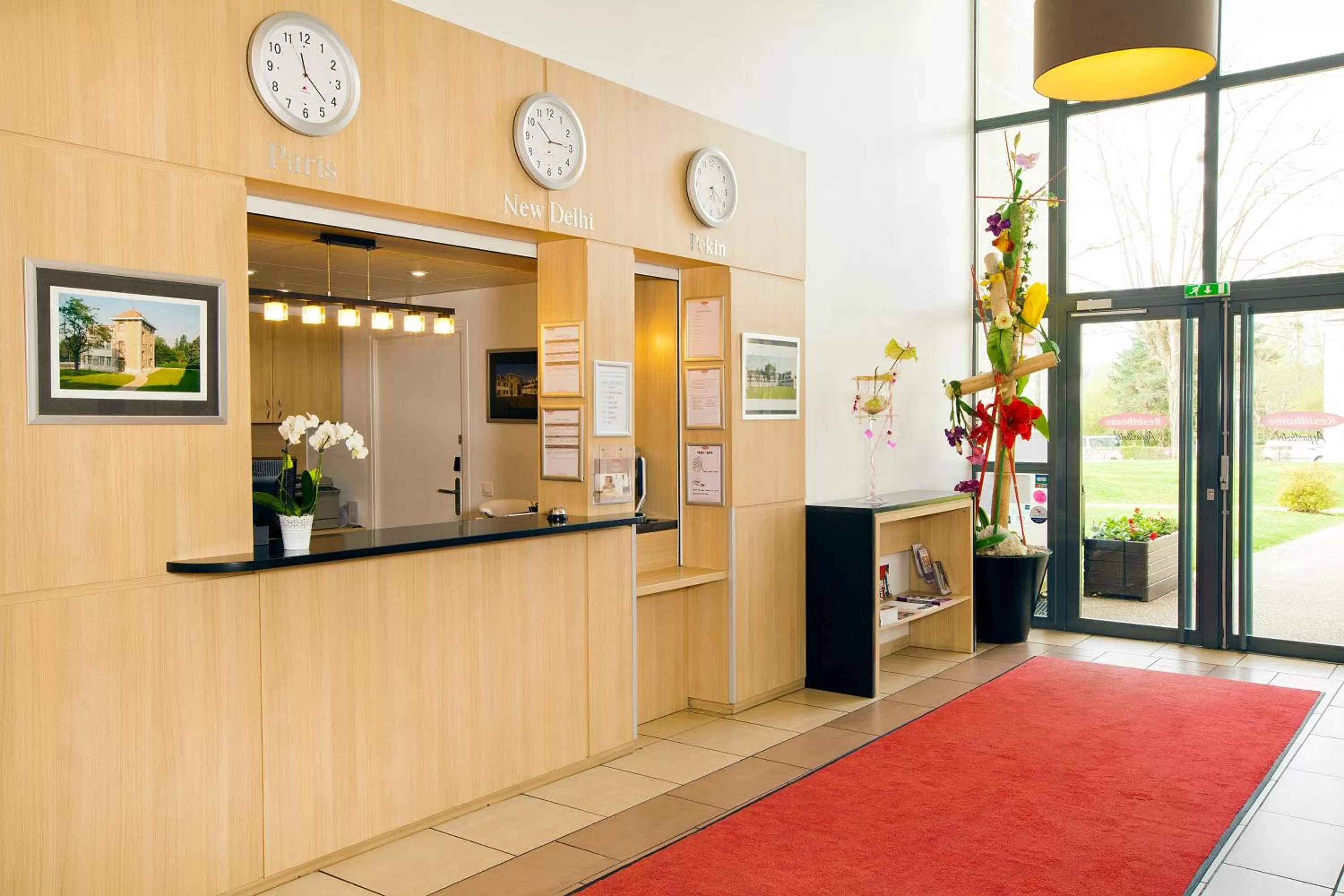 Lobby or reception in Residhome Paris Saclay " Bures sur Yvette "
