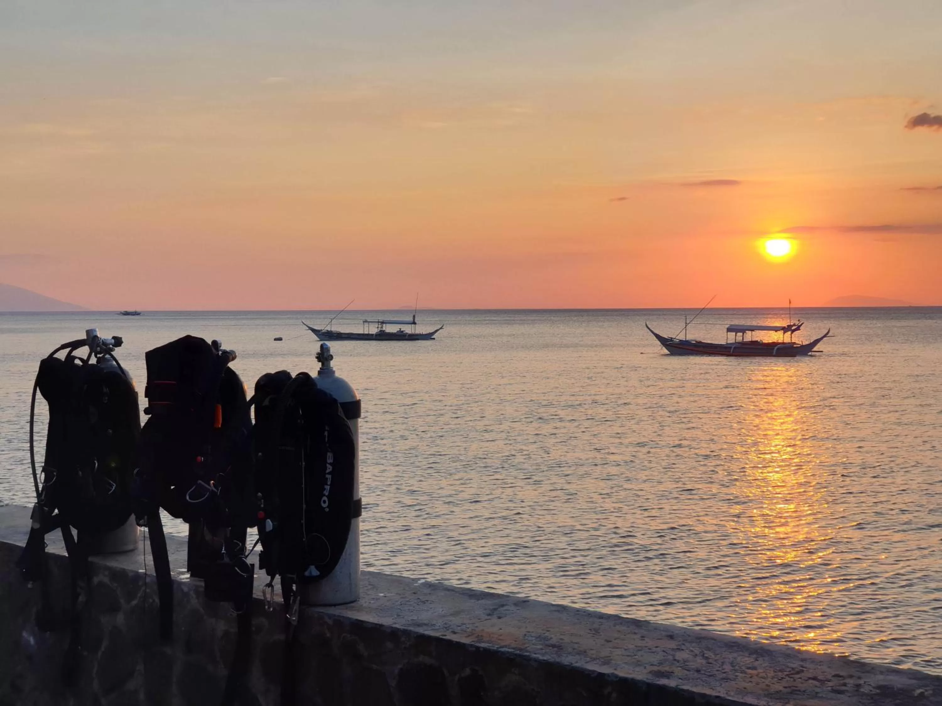 Sunrise/Sunset in Raya Del Sol Dive Resort