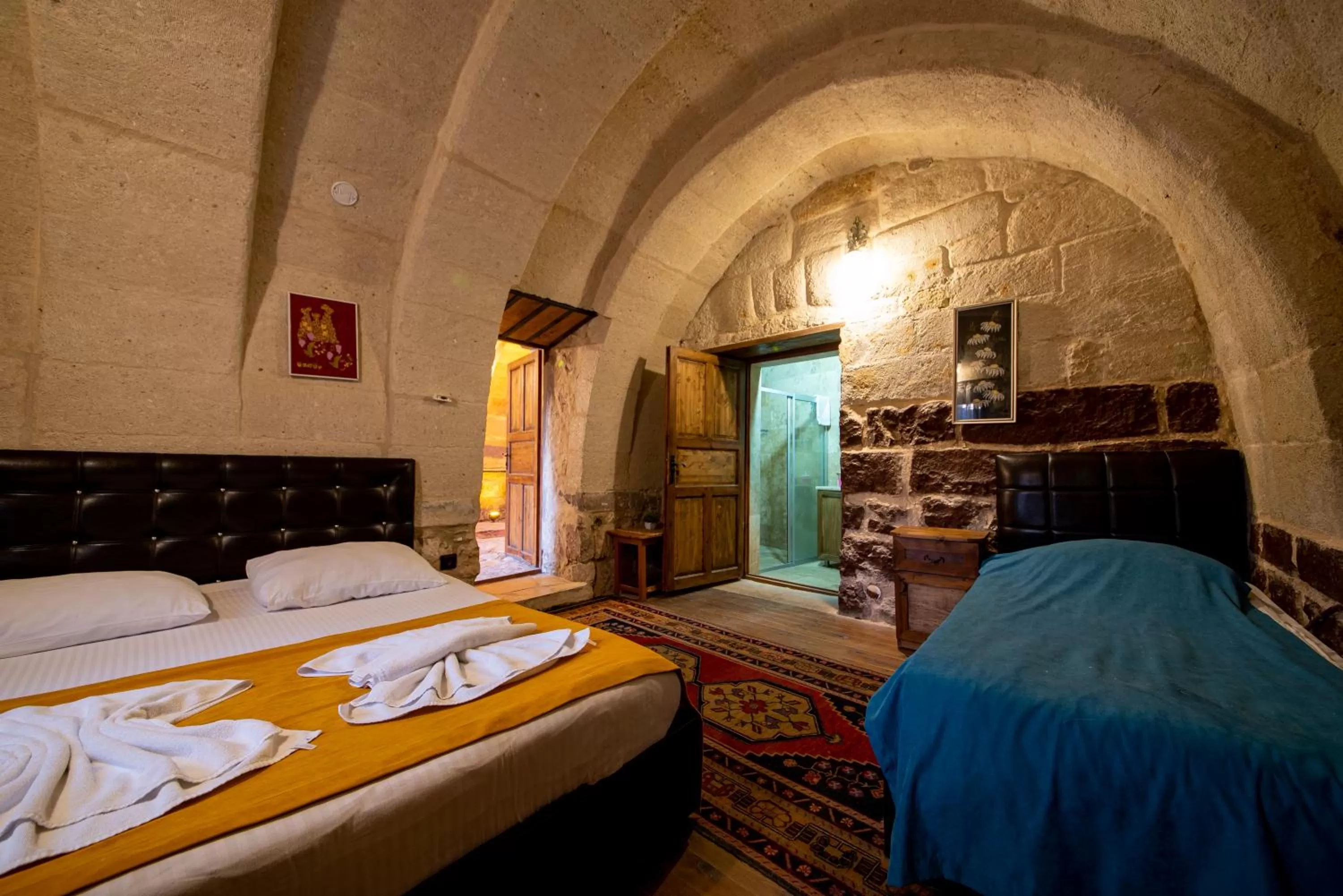 Photo of the whole room, Bed in 7 Oda Kapadokya Cave Hotel