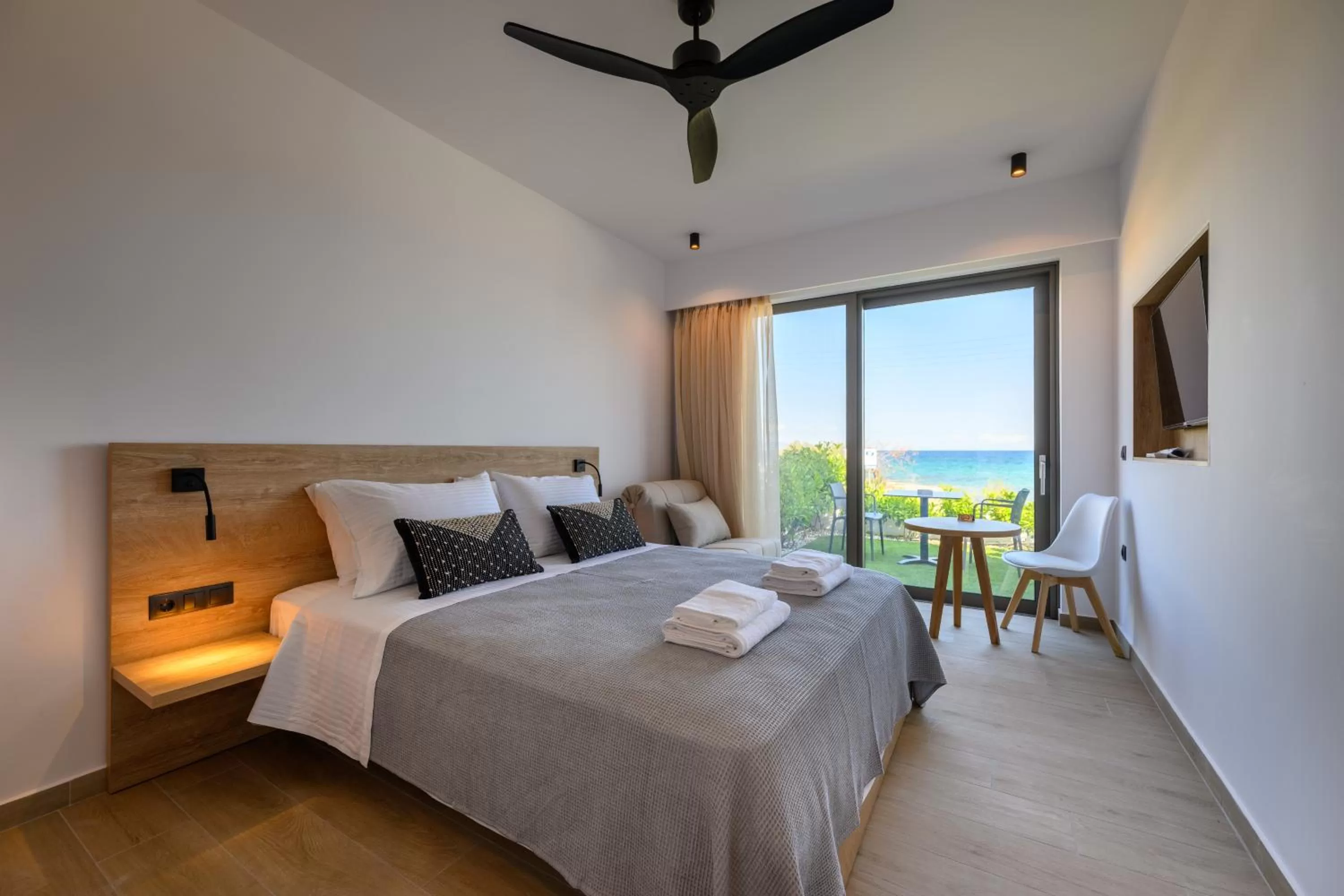 Photo of the whole room, Bed in CUBES ON THE BEACH Athens Airport