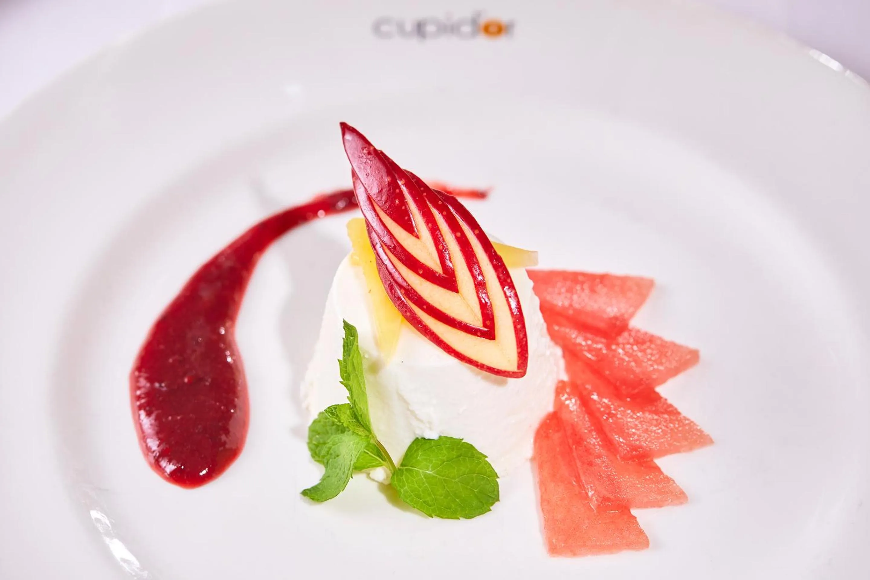 Food and drinks in Hotel Cupidor