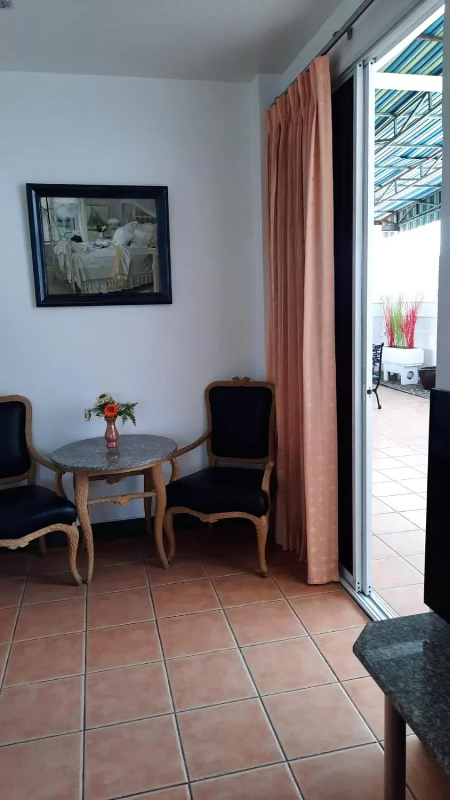 Photo of the whole room, Seating Area in Swiss Food Restaurant and room for rent