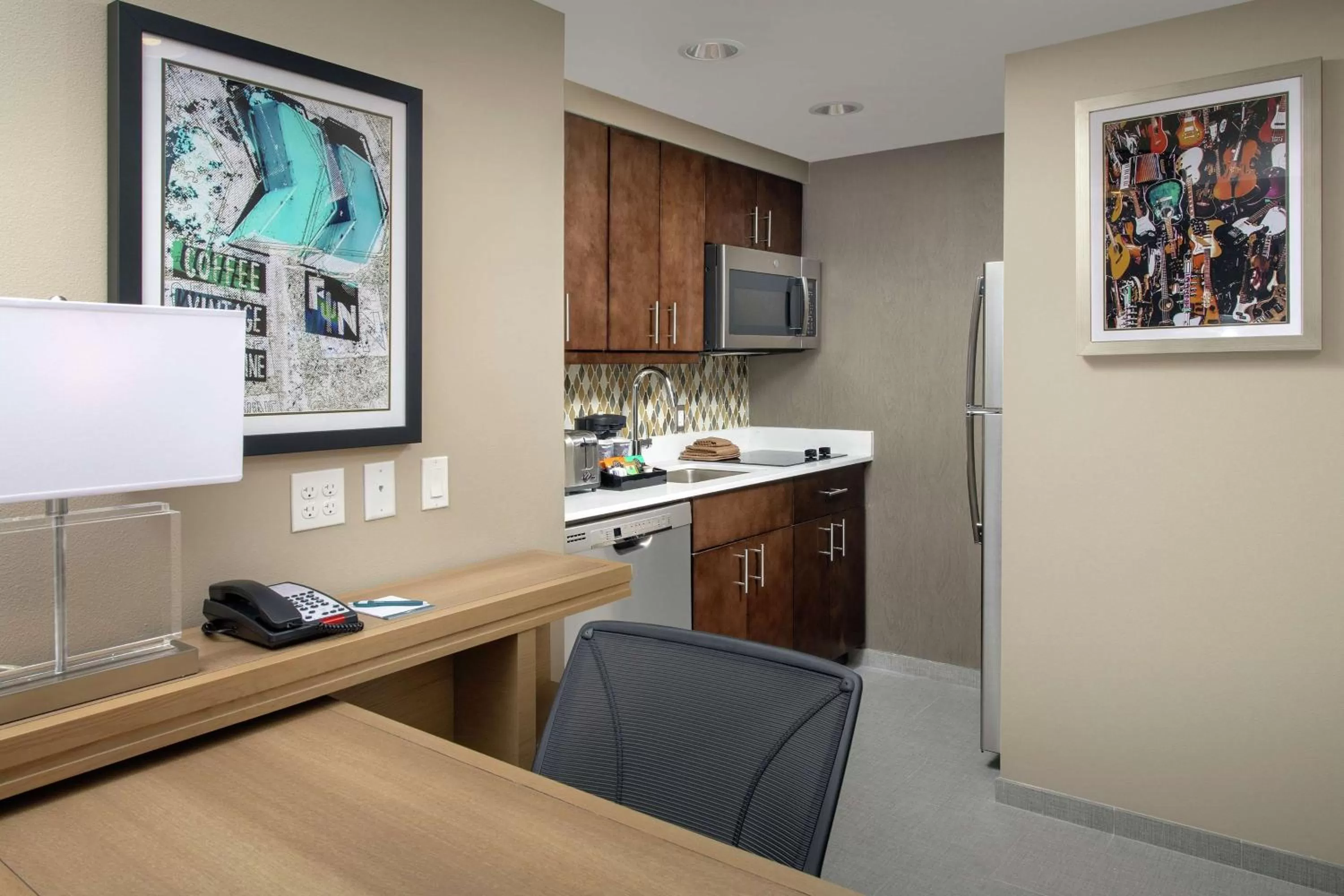 Kitchen or kitchenette in Homewood Suites by Hilton Austin Downtown