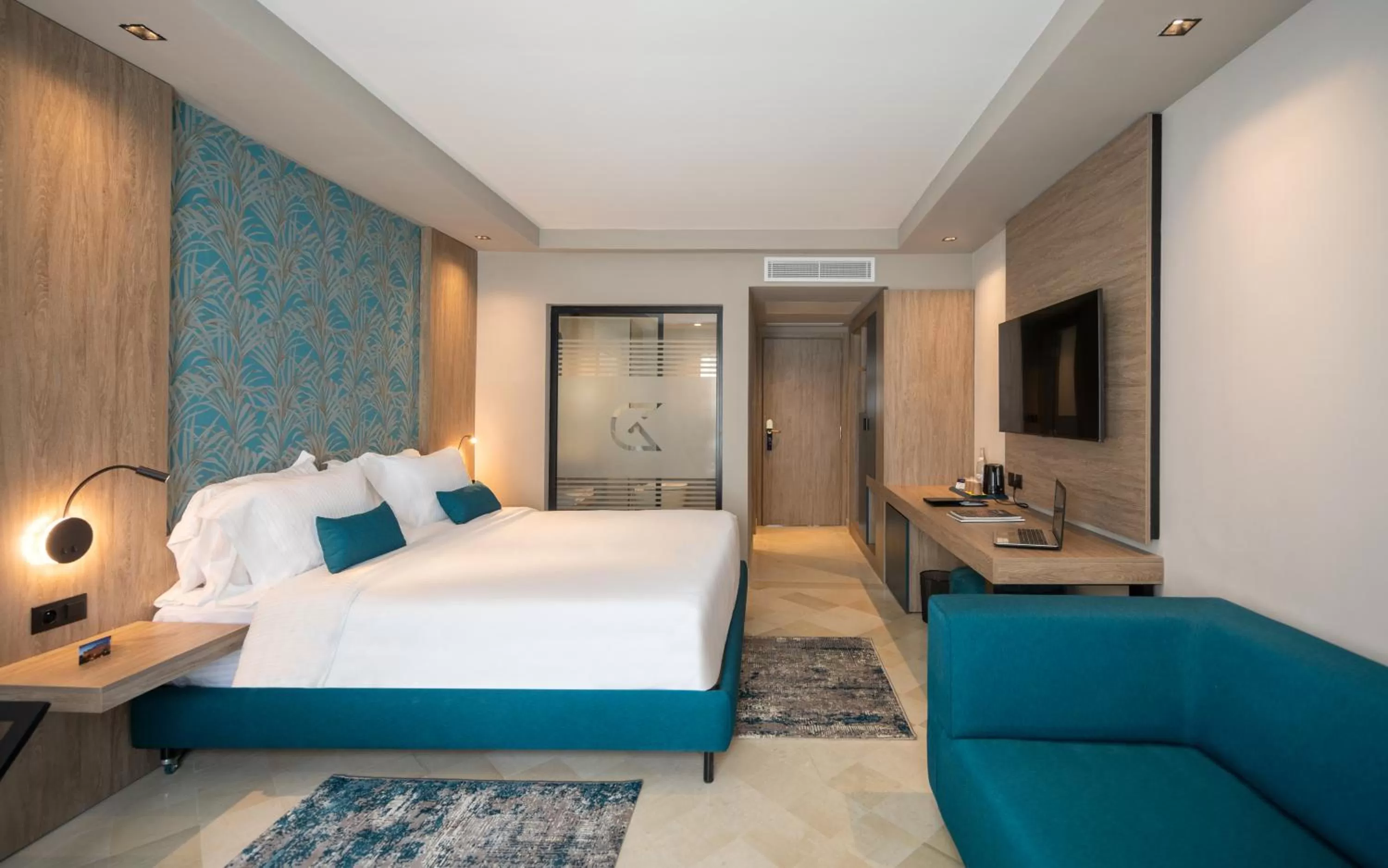 Bed in Golden Tulip El Mechtel