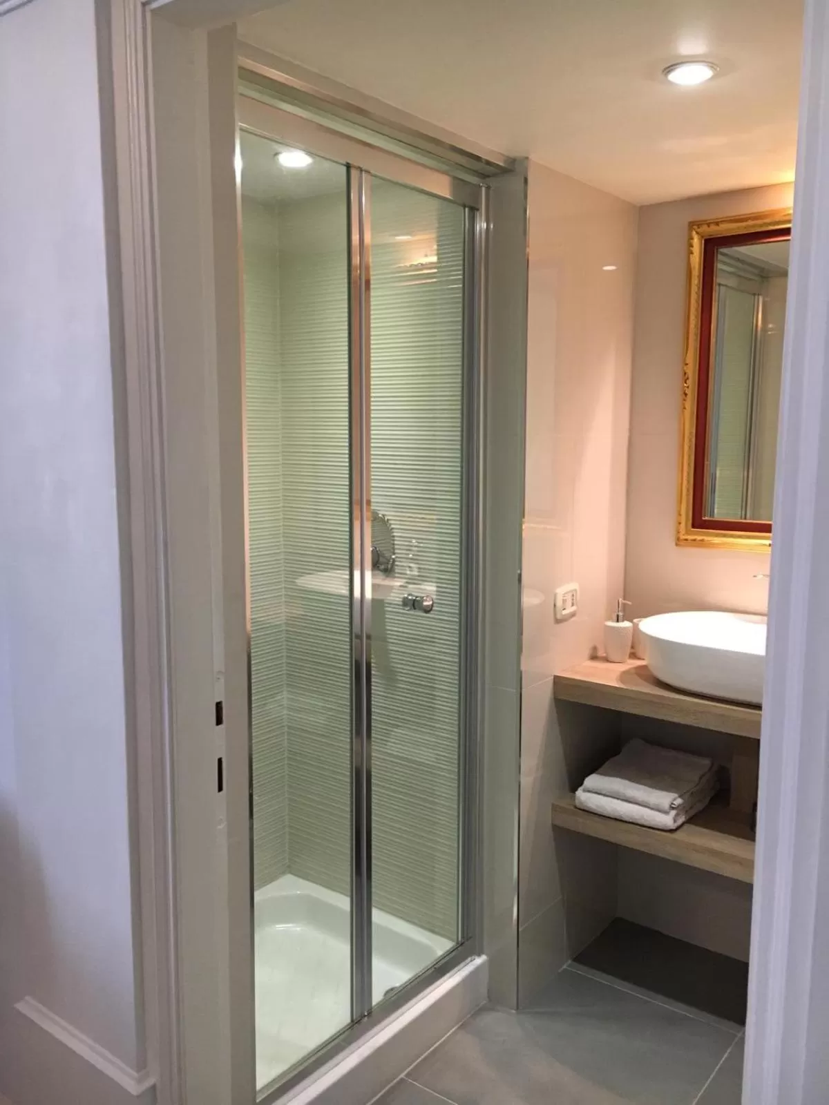 Bathroom in Monfort Club B&B