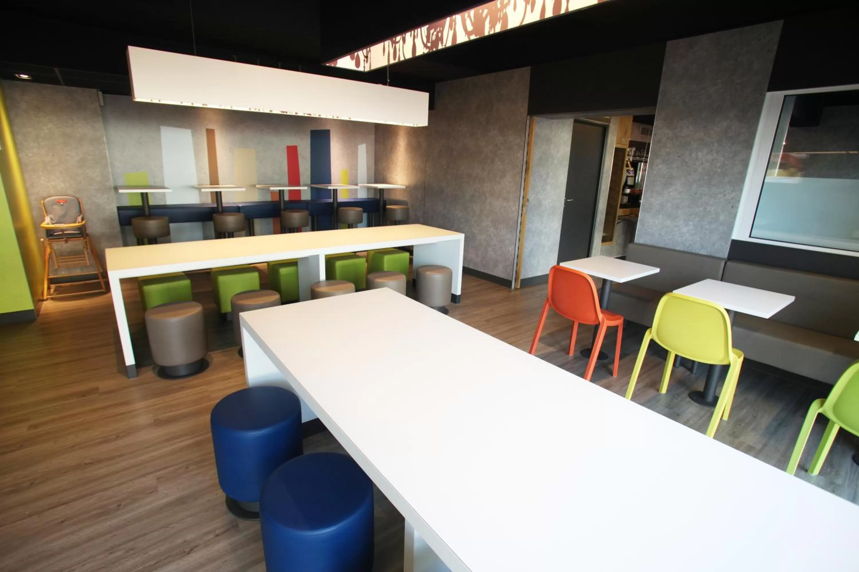 Breakfast in ibis budget Nantes Sainte Luce - Hôtel Rénové