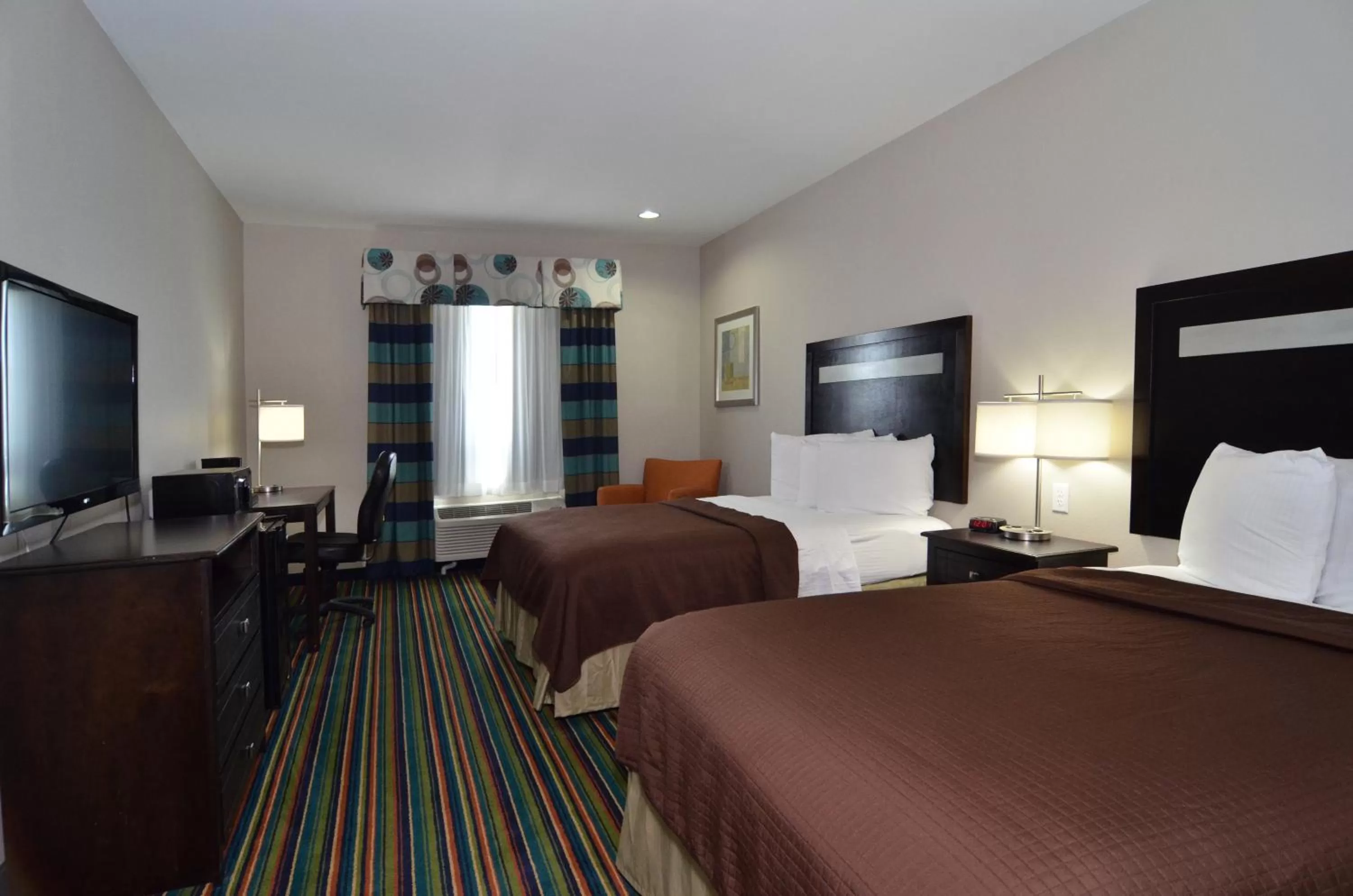 Bed in Quality Inn & Suites Kenedy - Karnes City